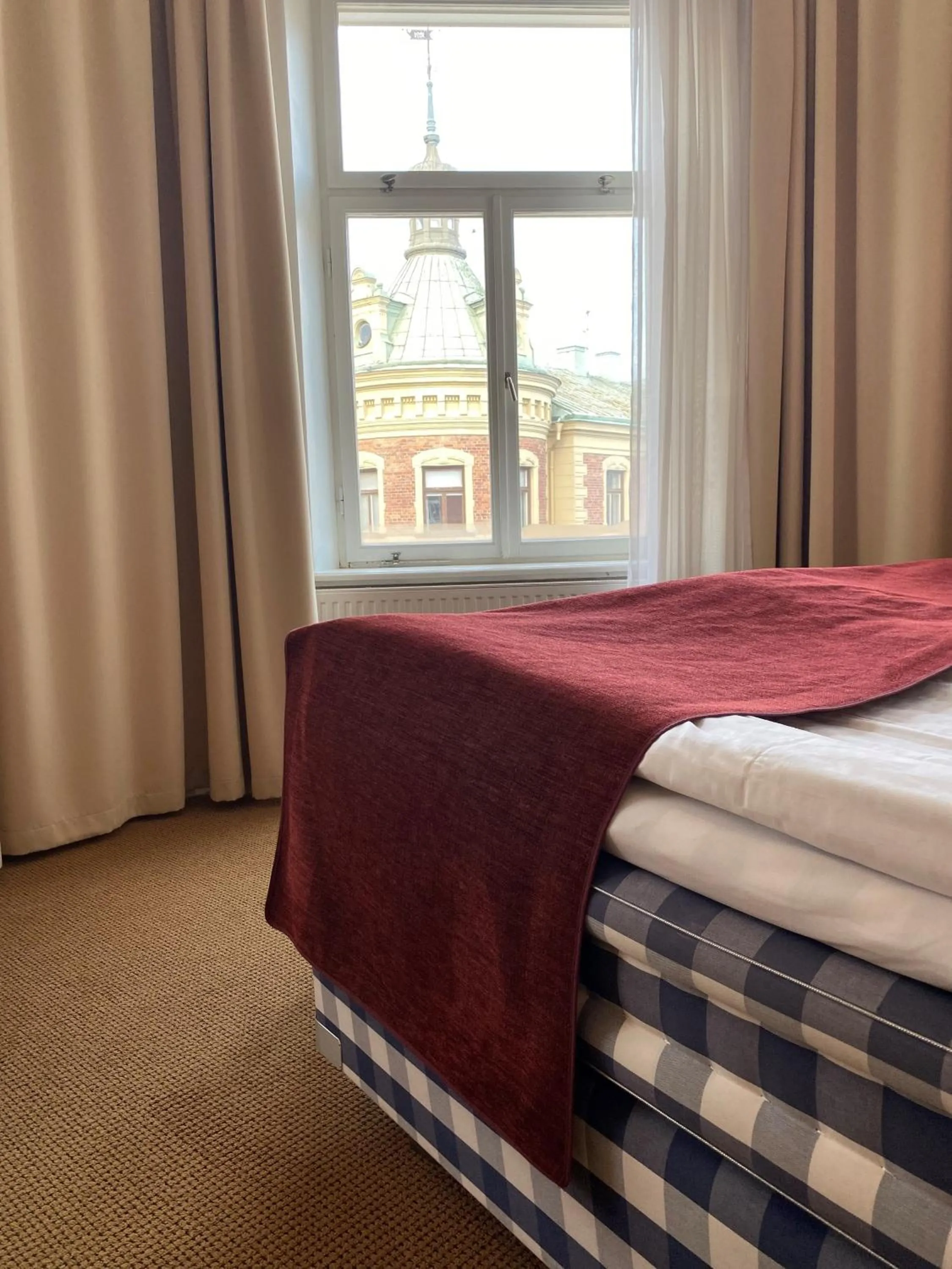 Bed in Hotel Bishops Arms Köping