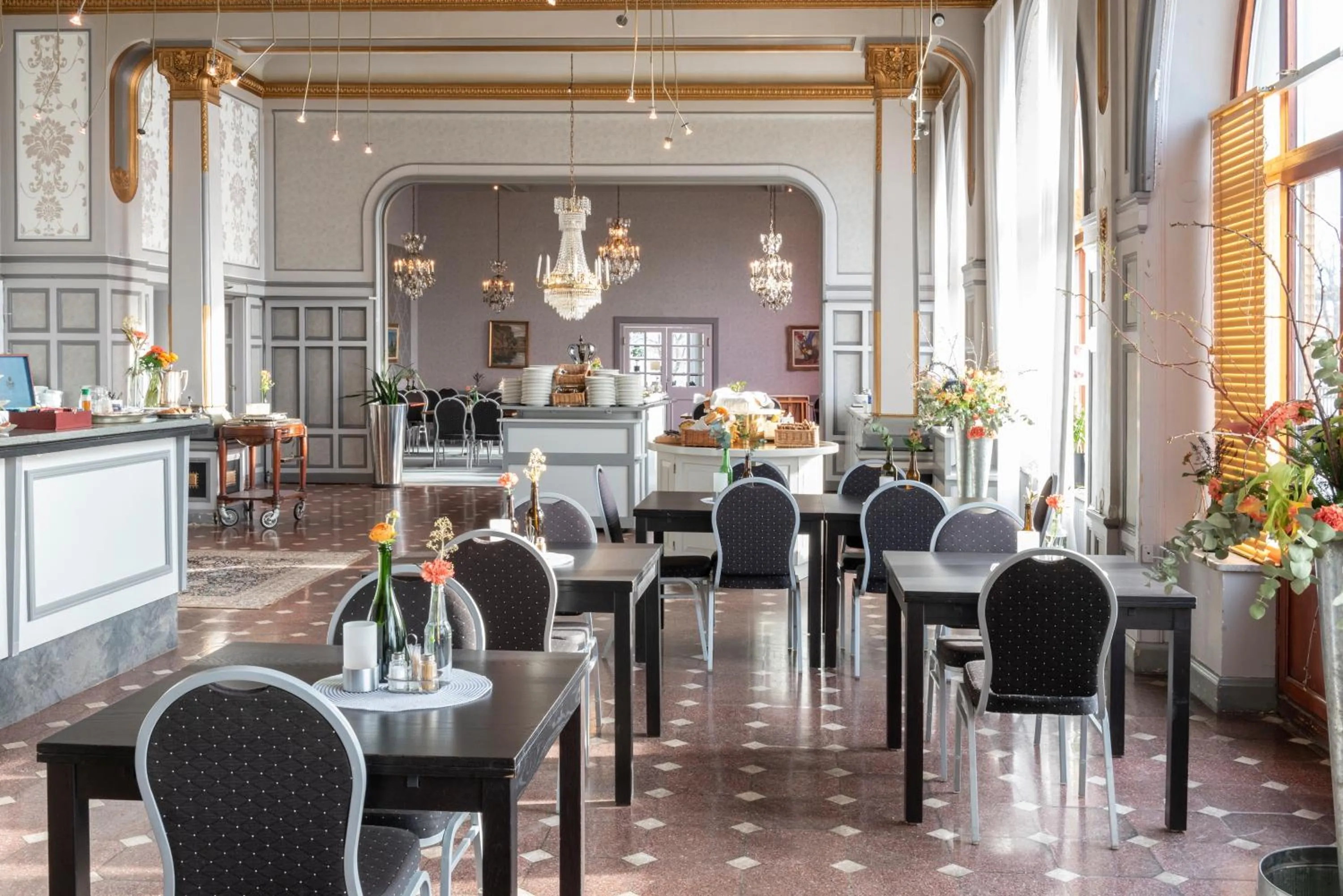 Restaurant/places to eat in First Hotel Statt Örnsköldsvik