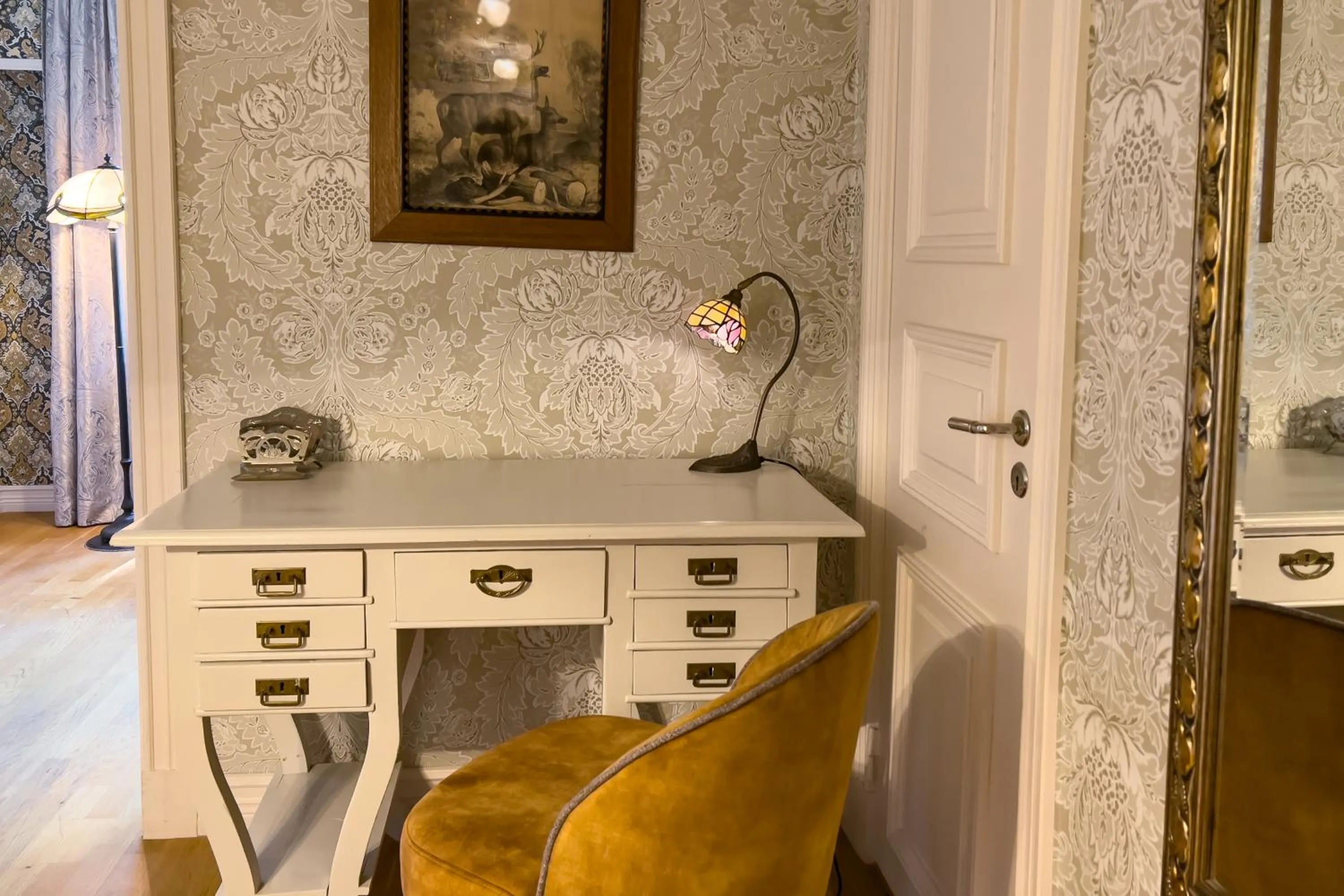 Property building in Bjertorp Slott