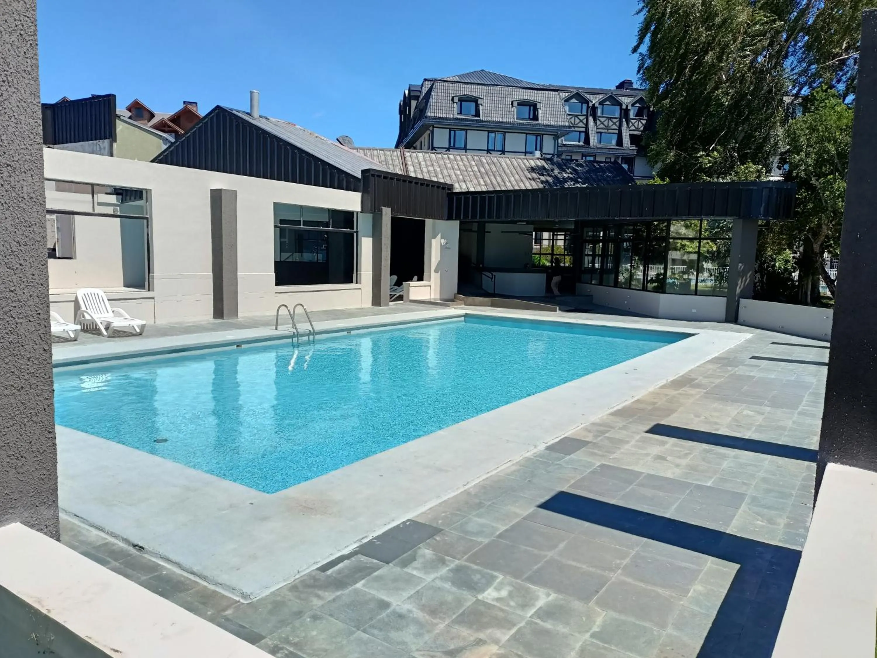 Swimming pool in Apart Enjoy Pucón