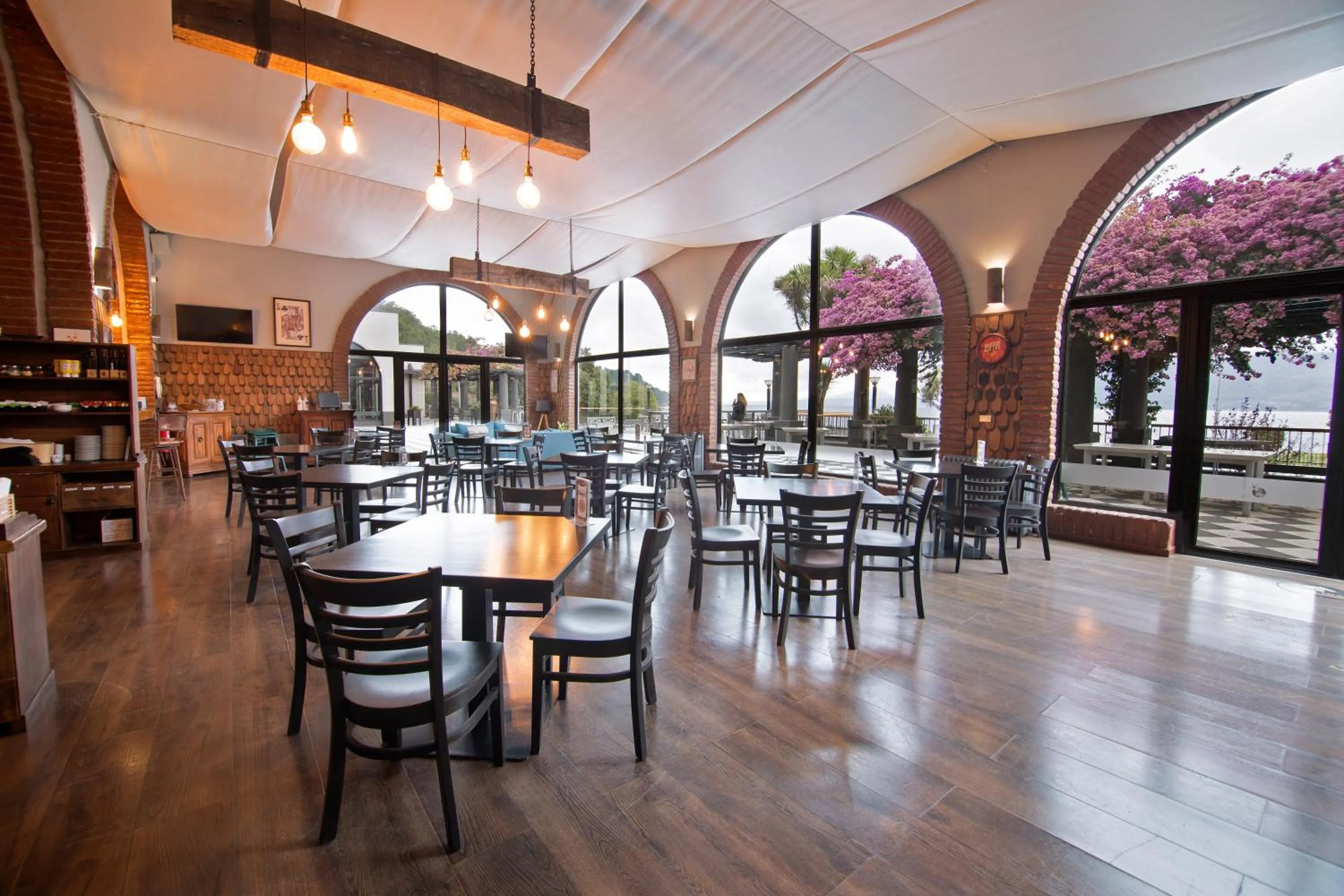 Restaurant/places to eat in Apart Enjoy Pucón