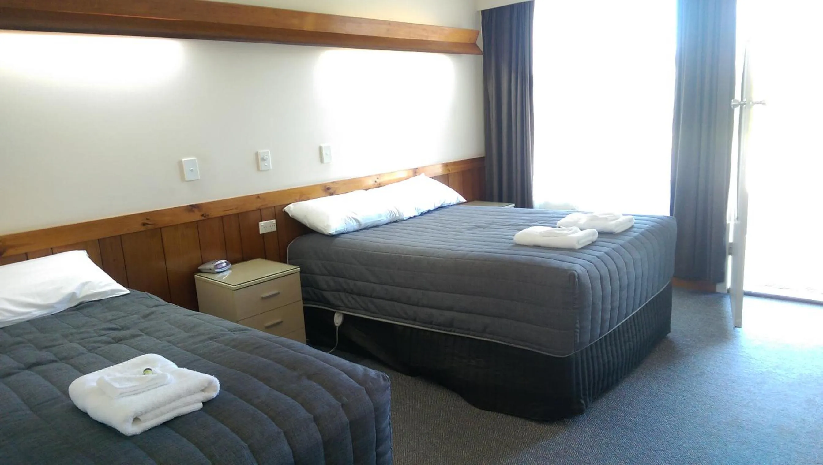 Nearby landmark, Bed in The Terang Motor Inn