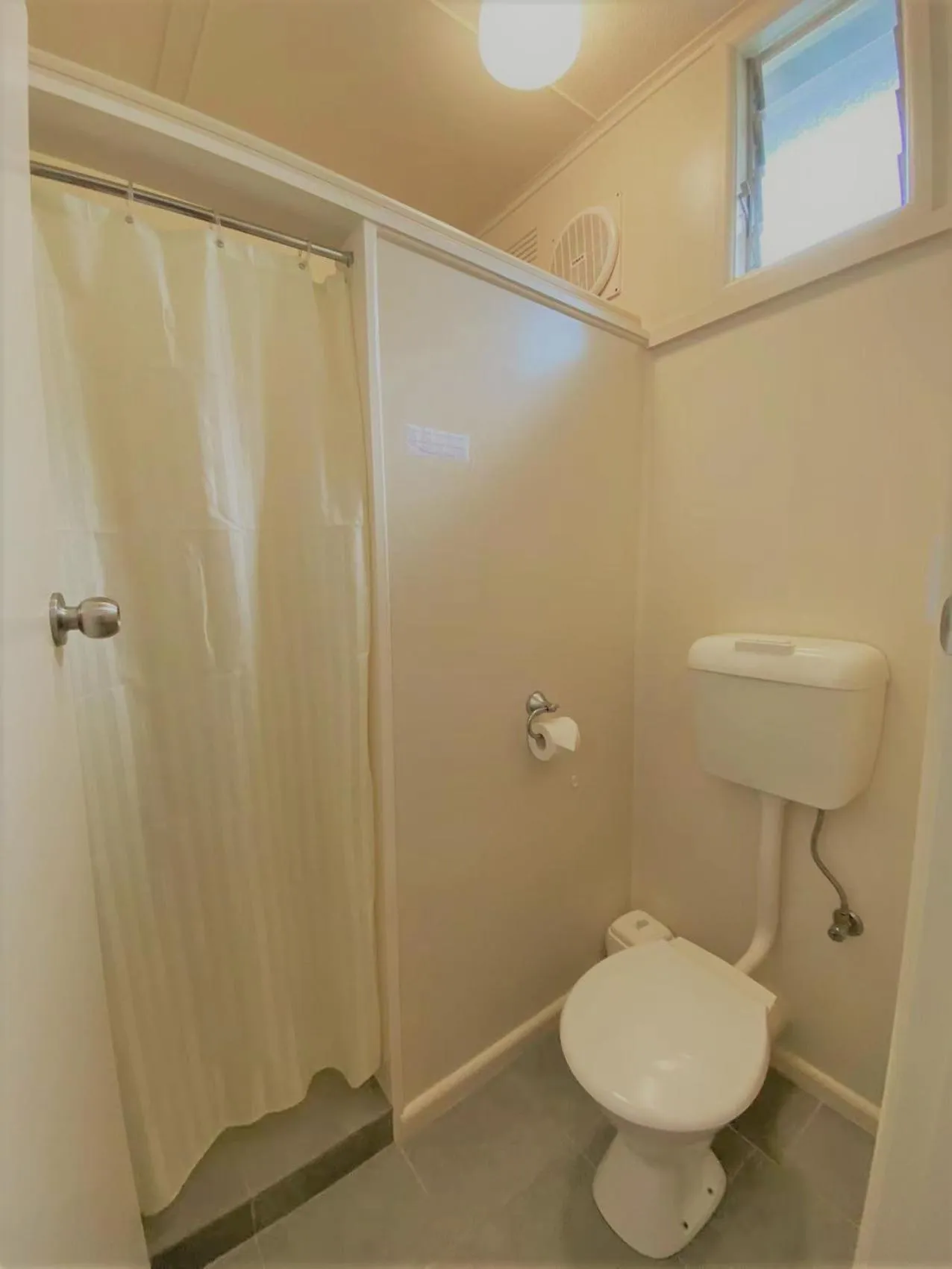 Bathroom in The Terang Motor Inn