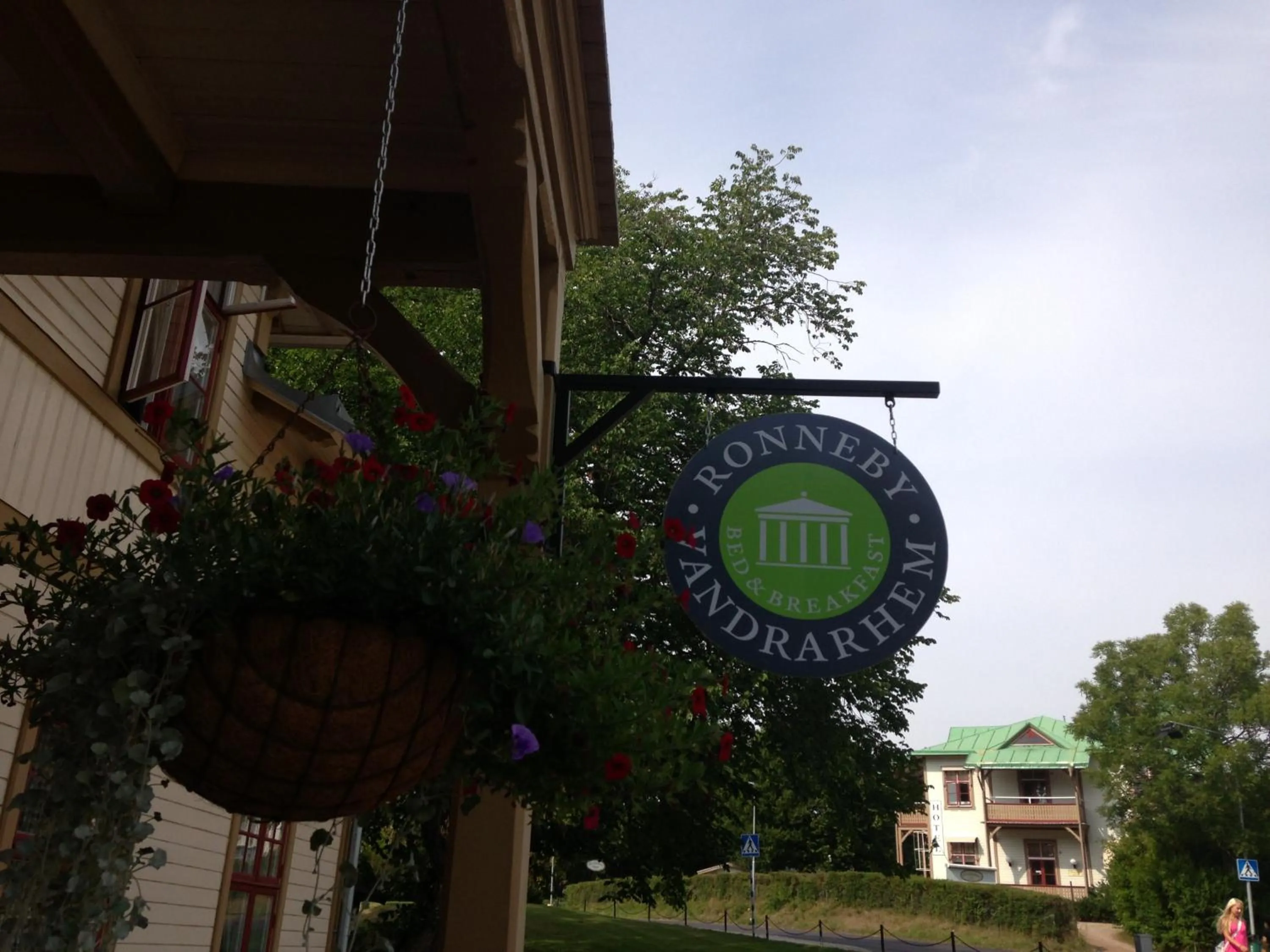 Property logo or sign in Ronneby Brunnspark Vandrarhem och B&B