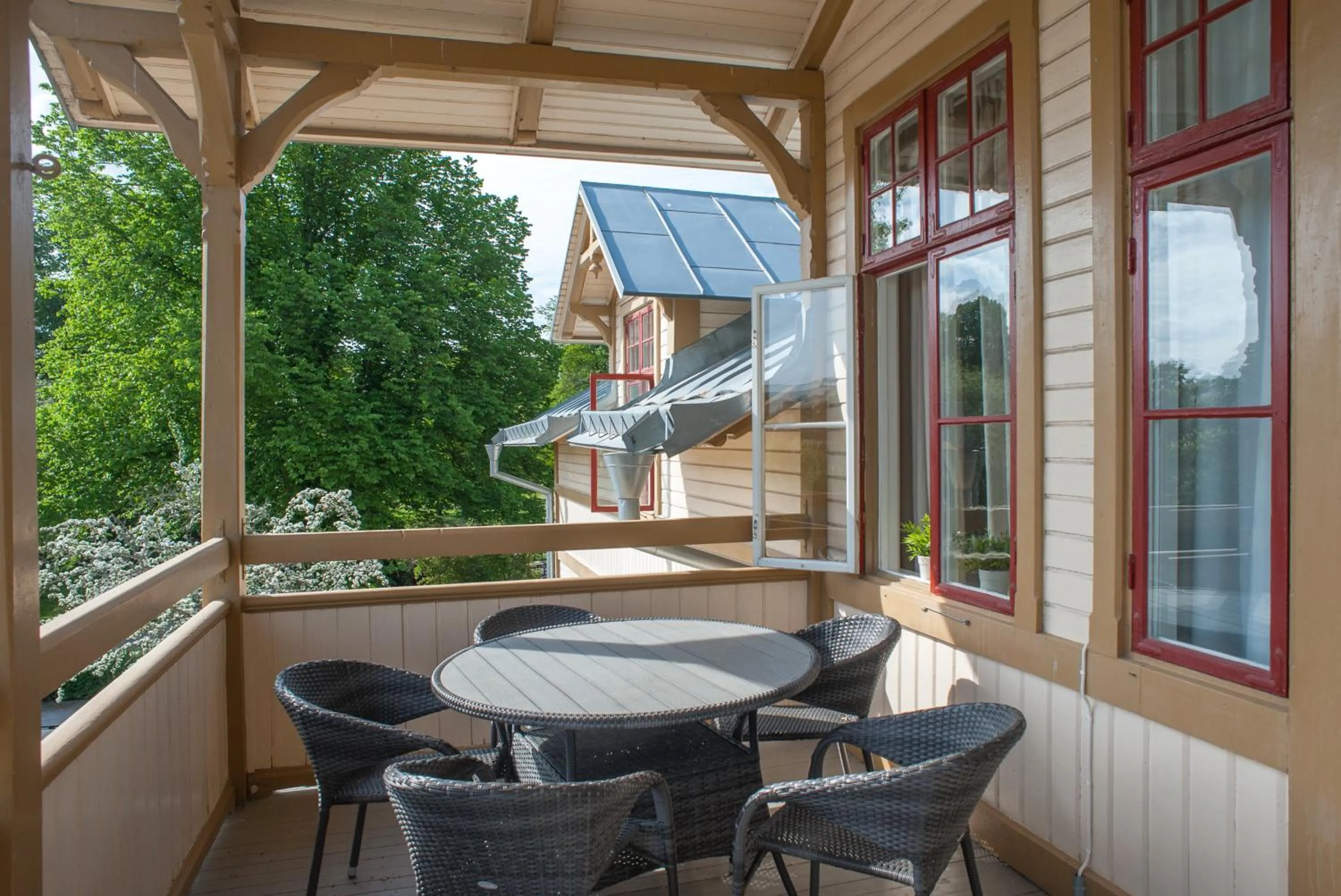 Patio in Ronneby Brunnspark Vandrarhem och B&B