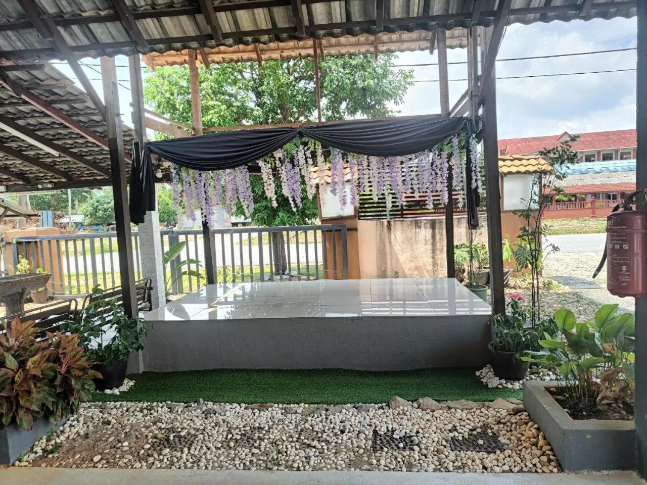 Seating area in NKS Chalet