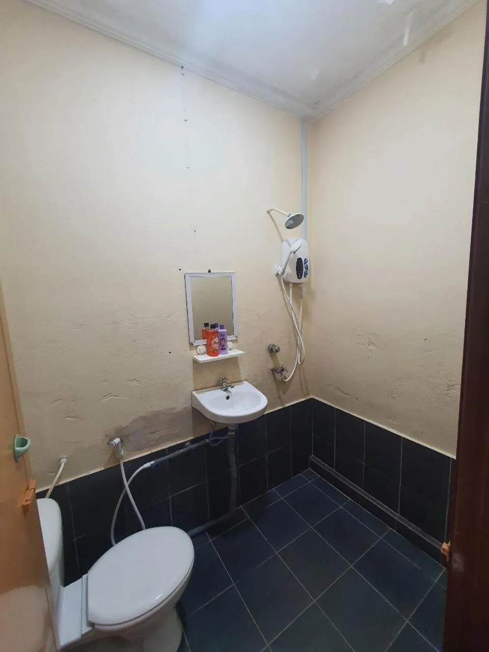 Toilet in NKS Chalet