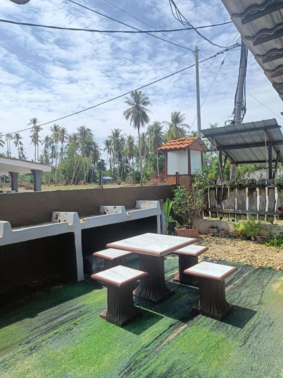 Dining area in NKS Chalet