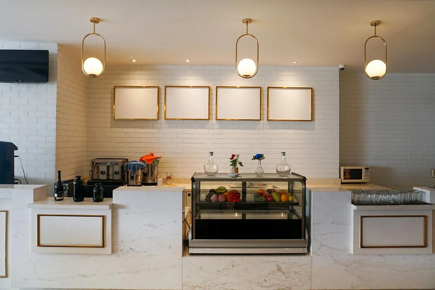 Restaurant/places to eat in 1O1 URBAN Jakarta Glodok - Kota Tua