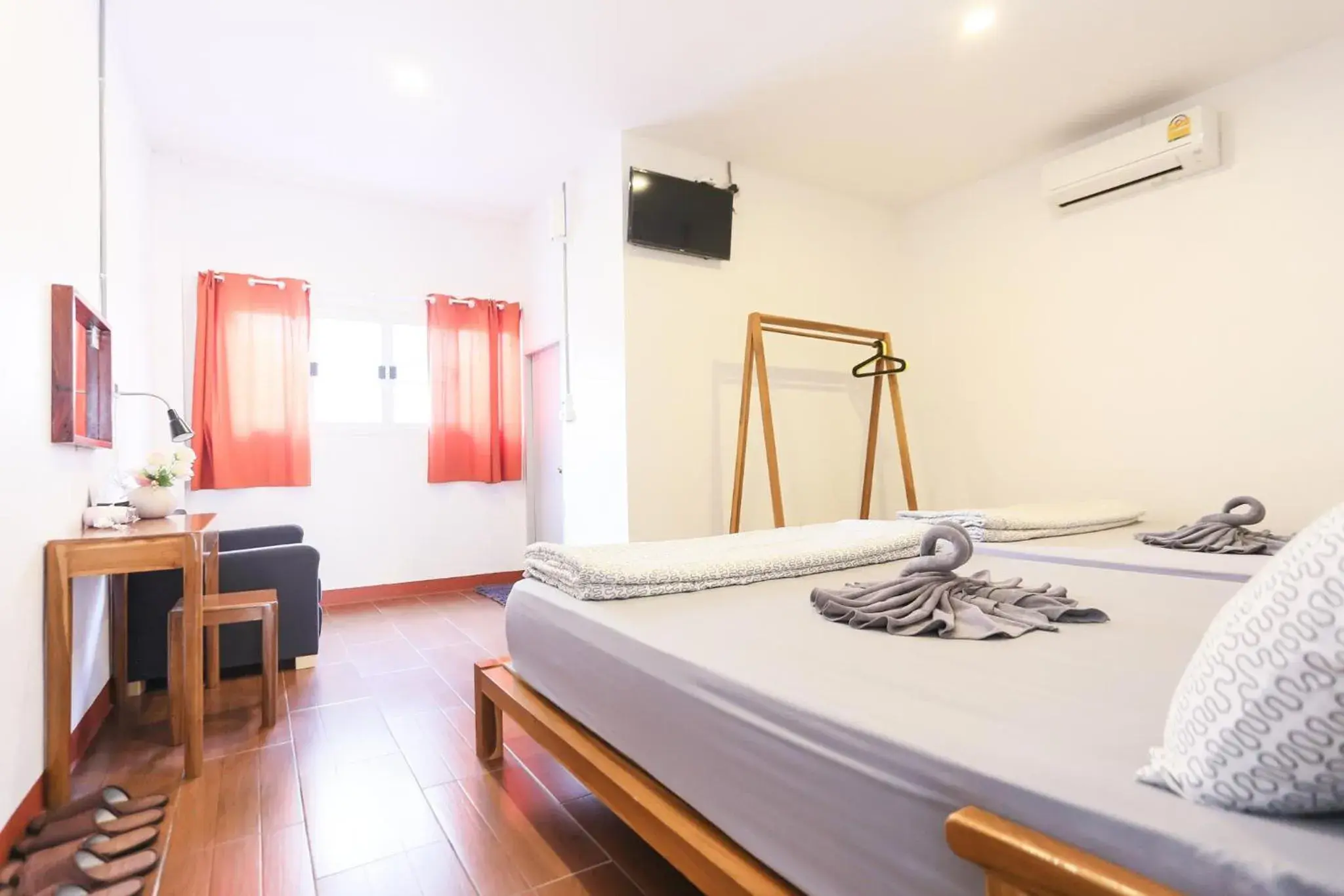 Deluxe Twin Room in The Garage Deluxe Twin Room in The Garage