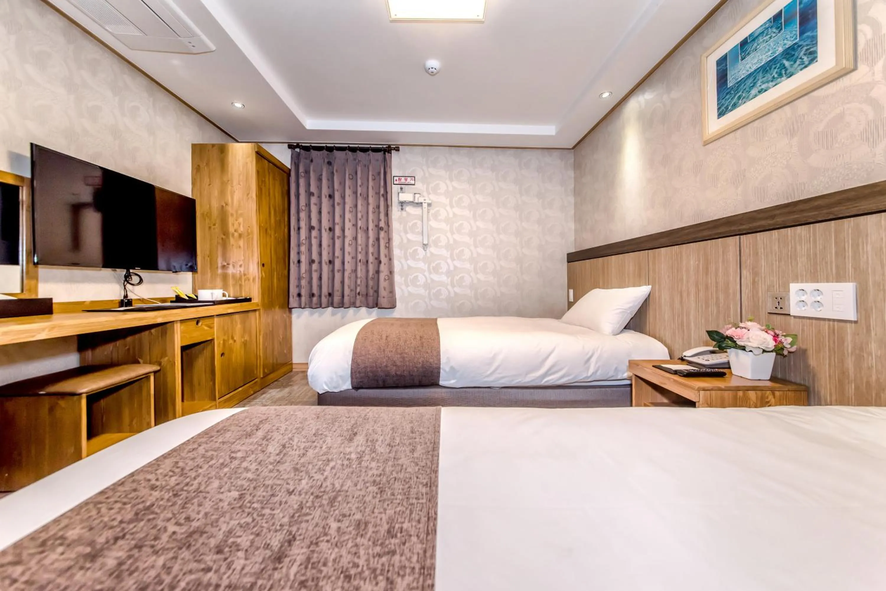 Photo of the whole room, Bed in Index Hotel J Dream Jeju