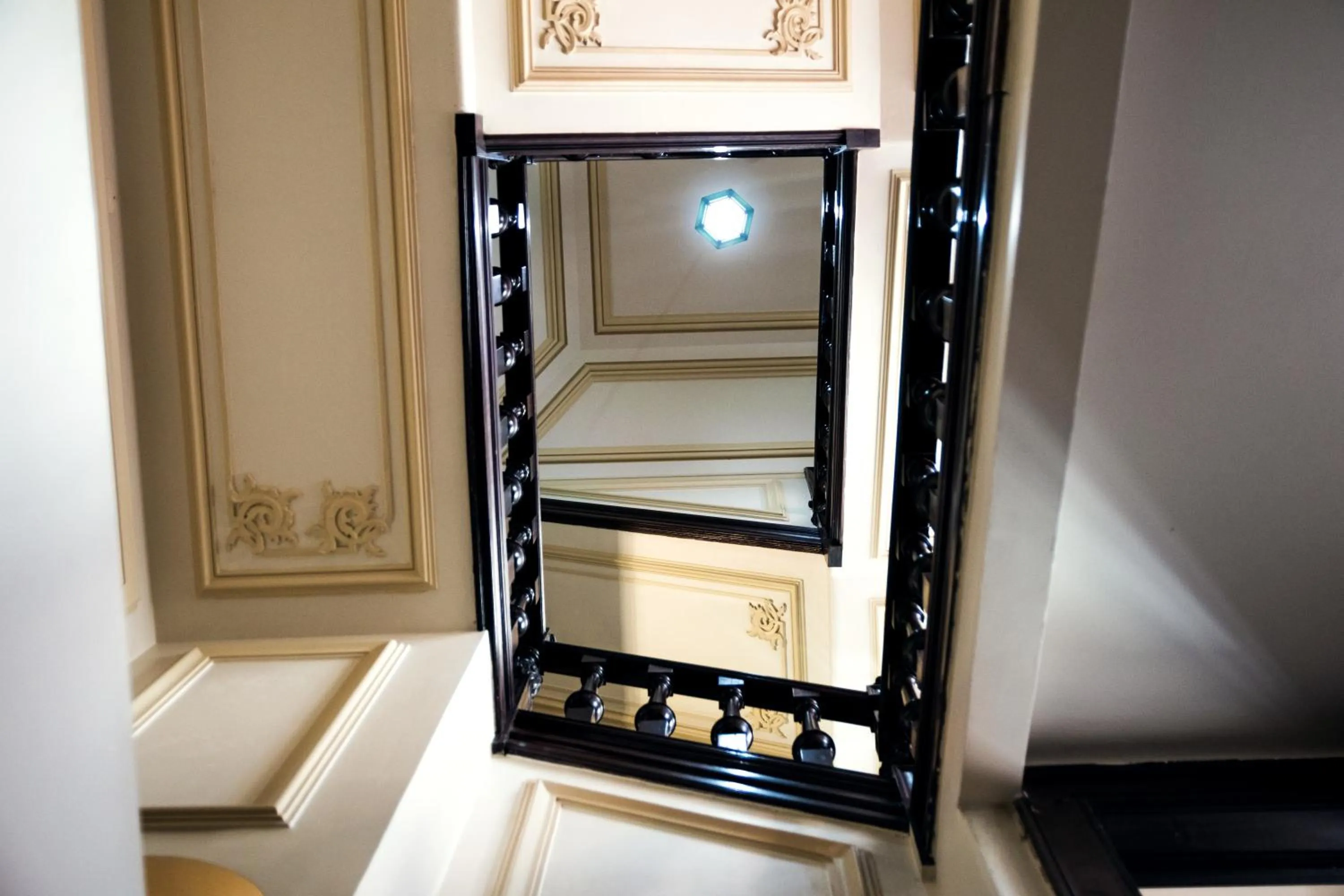 Decorative detail in Sant Jordi Hostels Lisbon