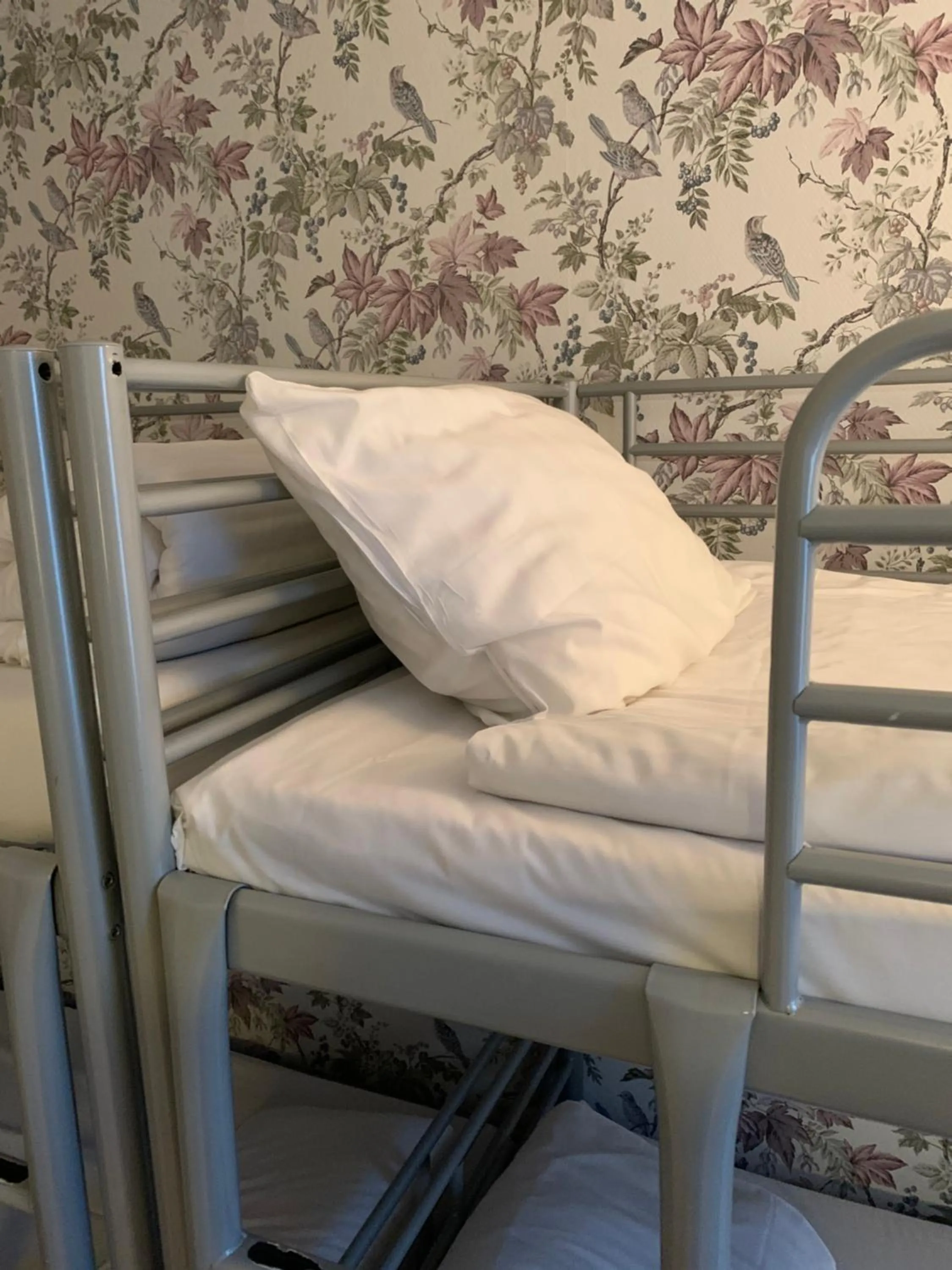 Bedroom, Bed in Björkbackens Karaktärshotell