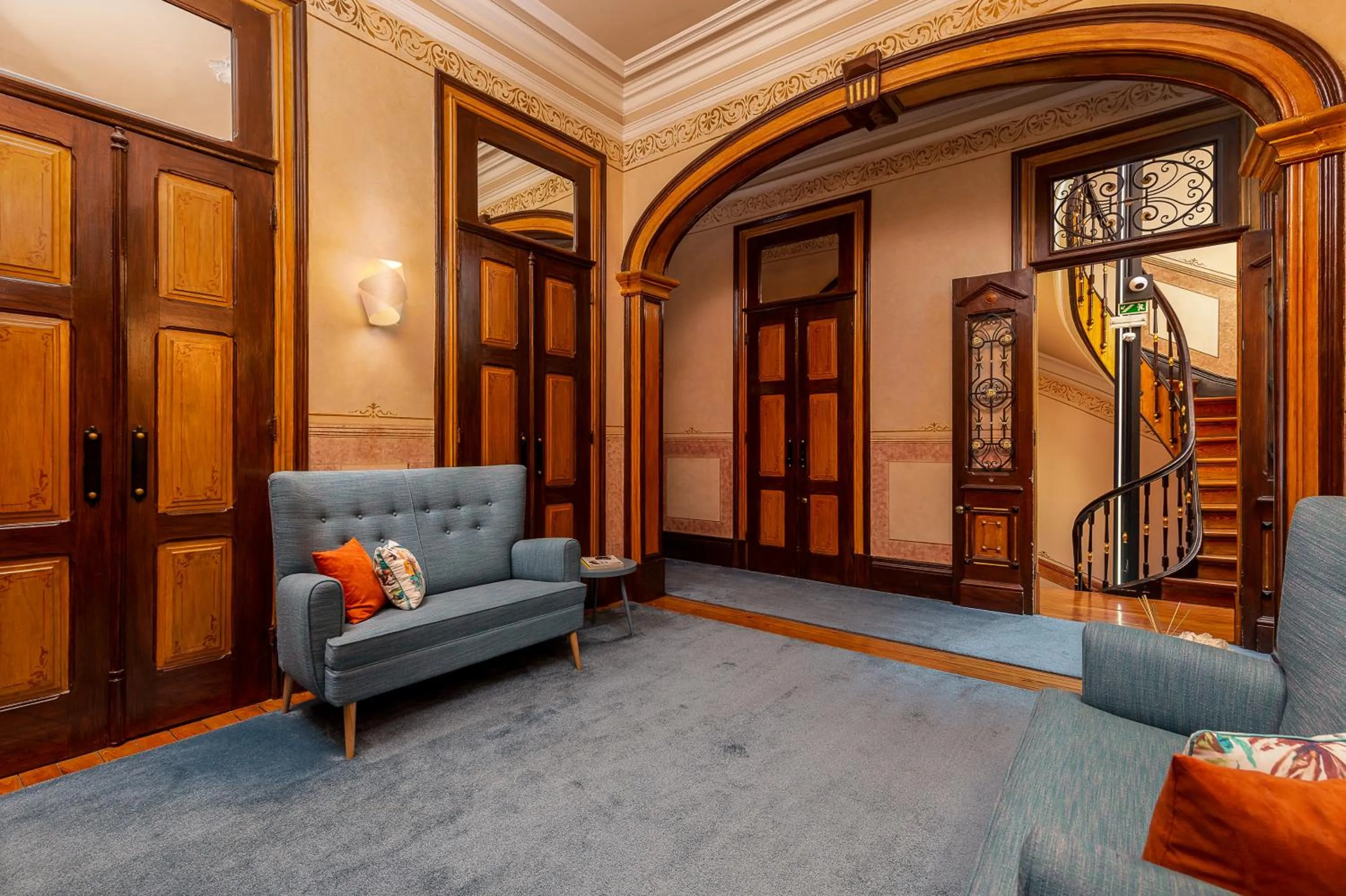 Seating area in YOUROPO - Bolhao