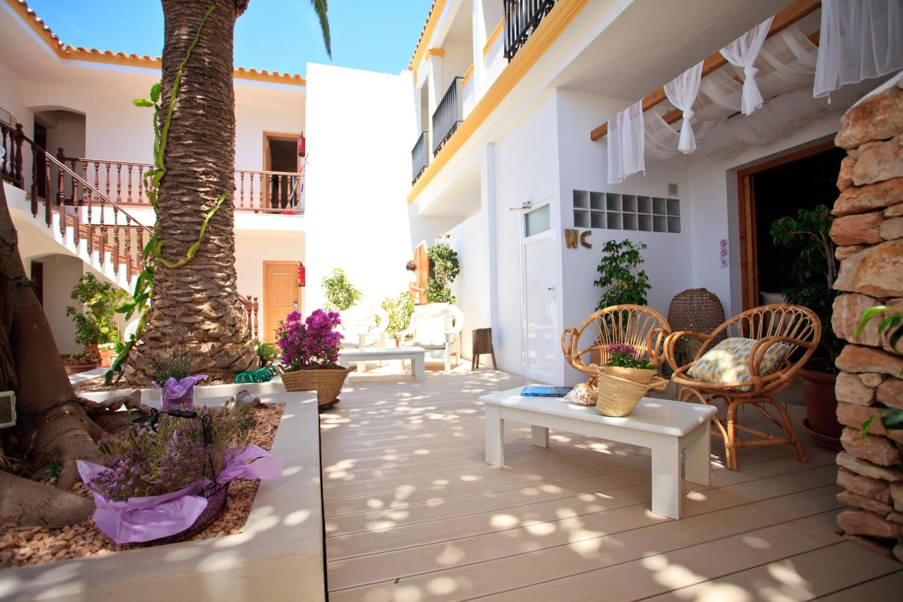 Balcony/Terrace in Hostal la Savina