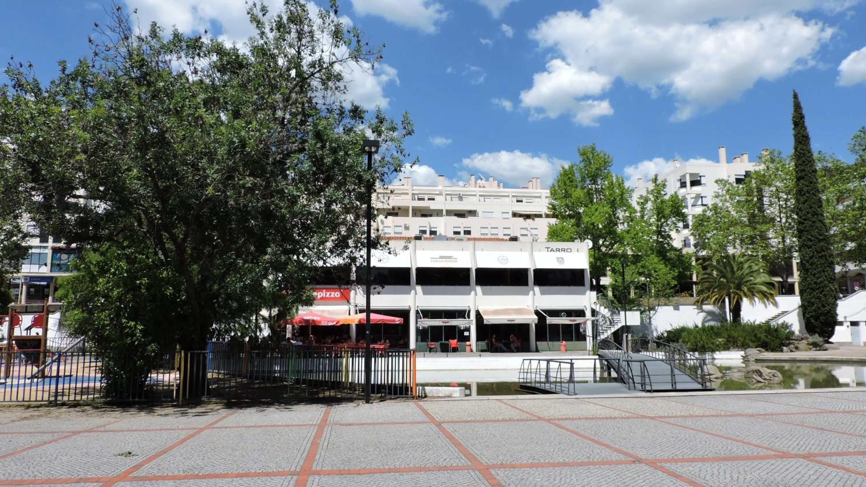 Restaurant/places to eat in Estalagem da Liberdade