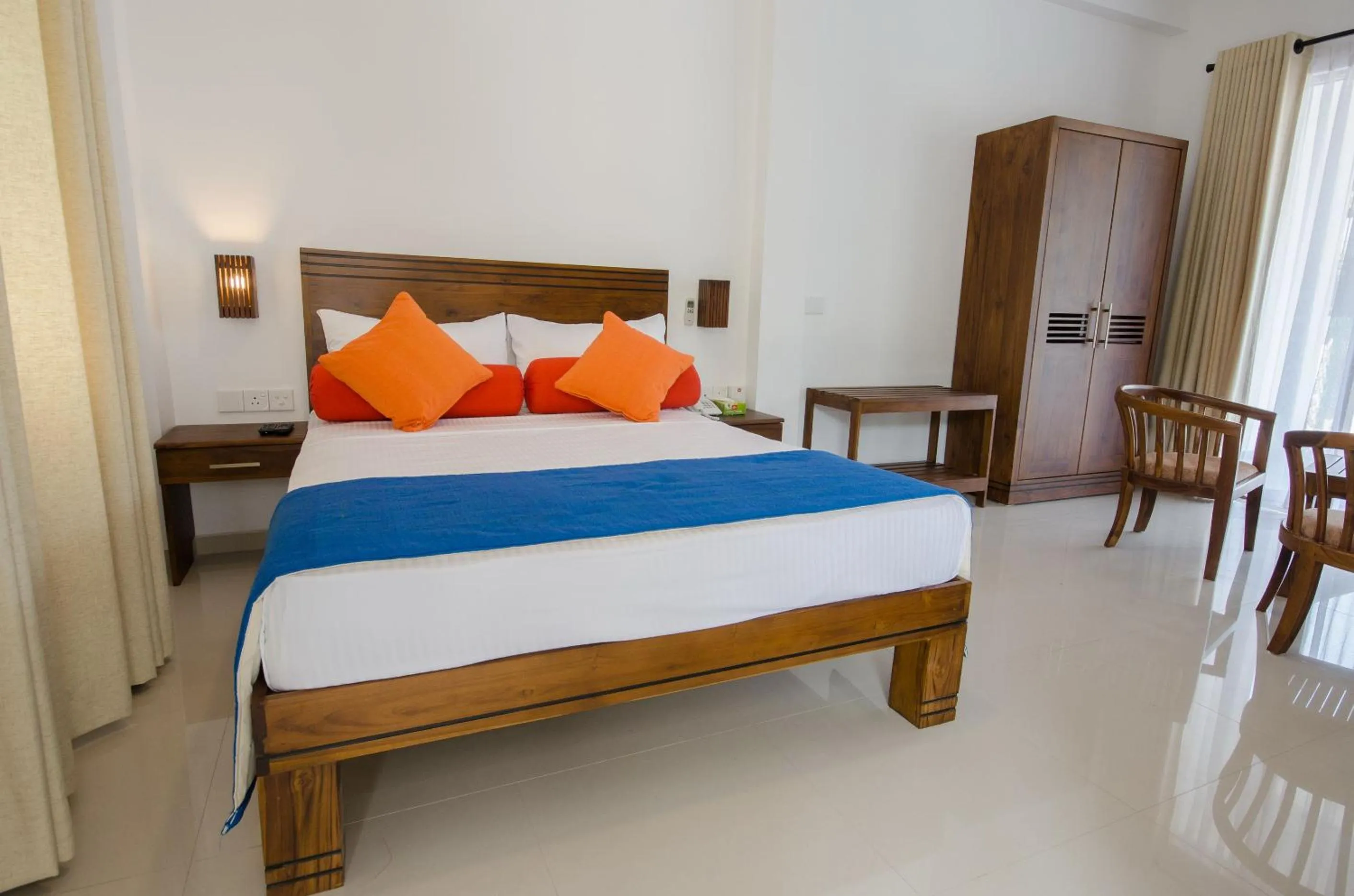 Photo of the whole room, Bed in Okwin Resort