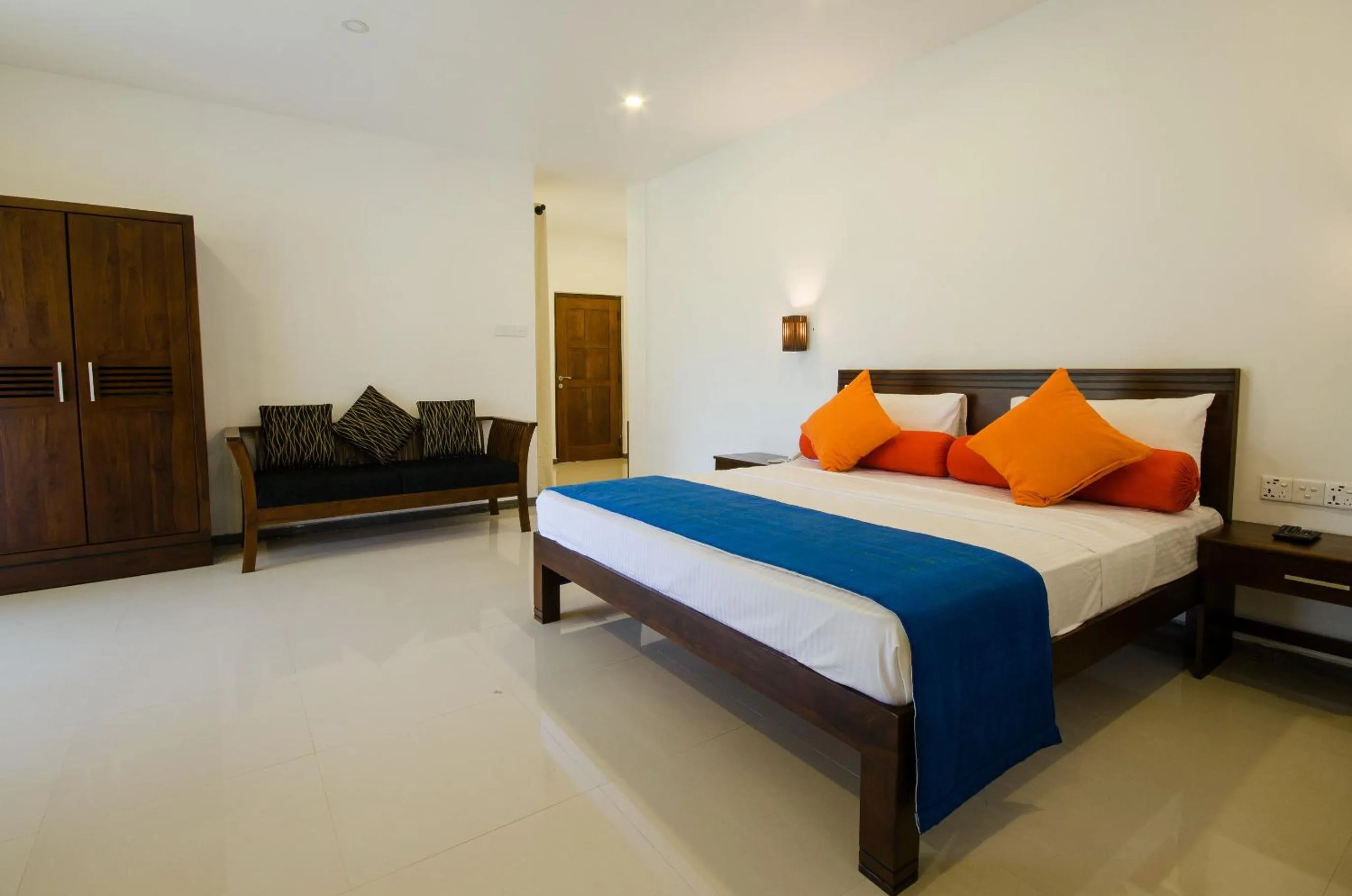 Photo of the whole room, Bed in Okwin Resort