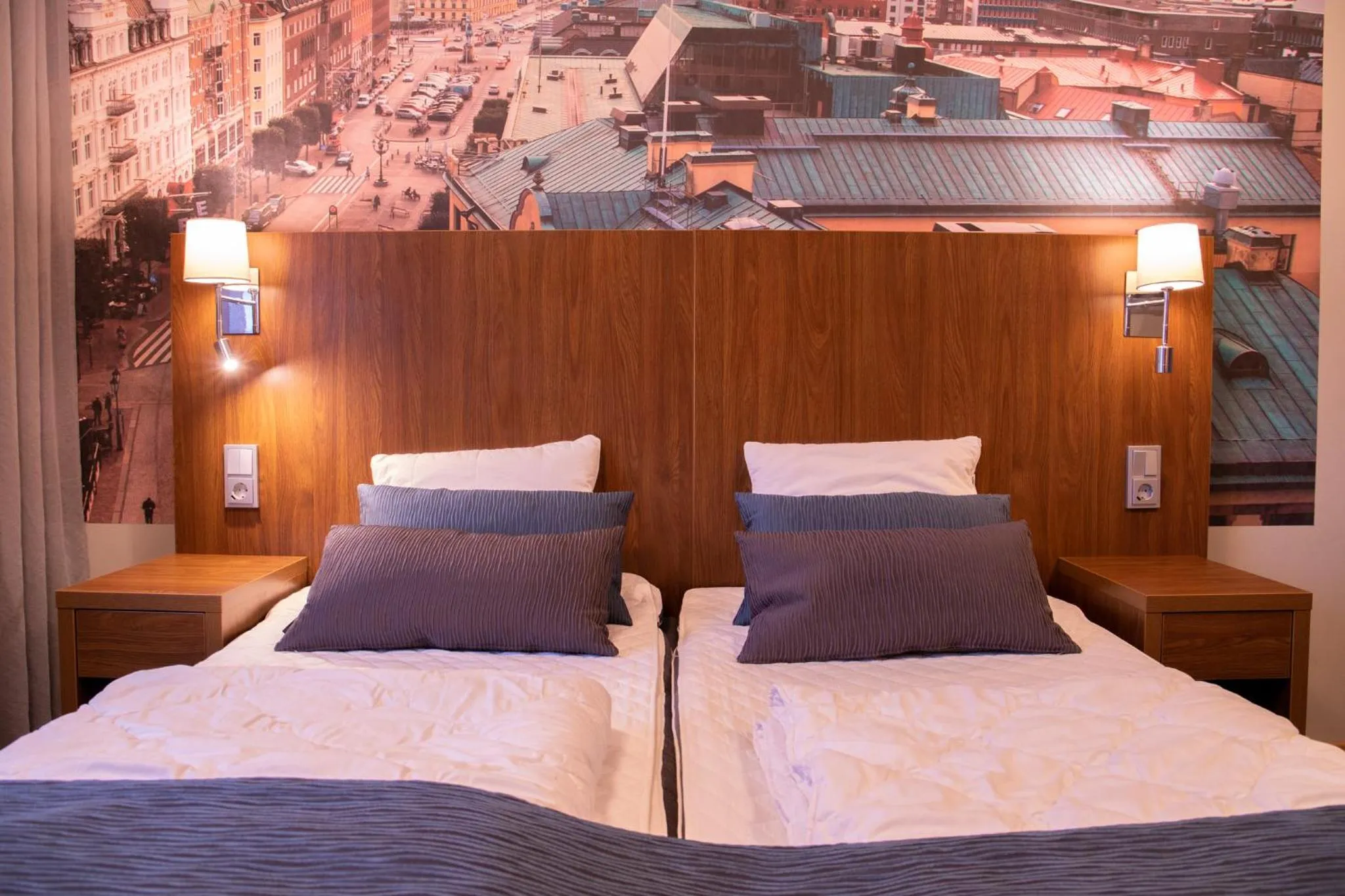 Bed in Dream - Luxury Hostel