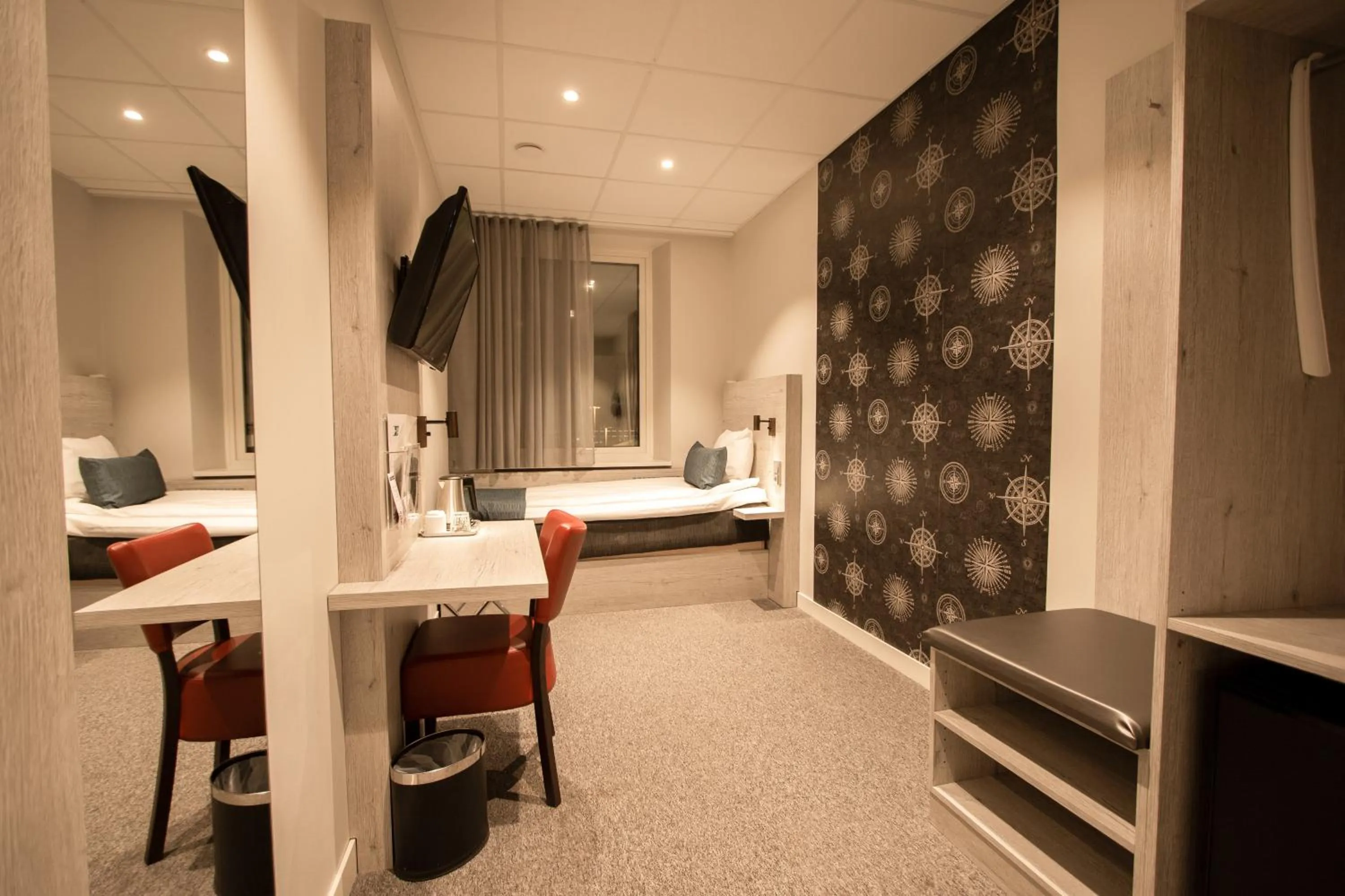 Photo of the whole room, Bed in Dream - Luxury Hostel