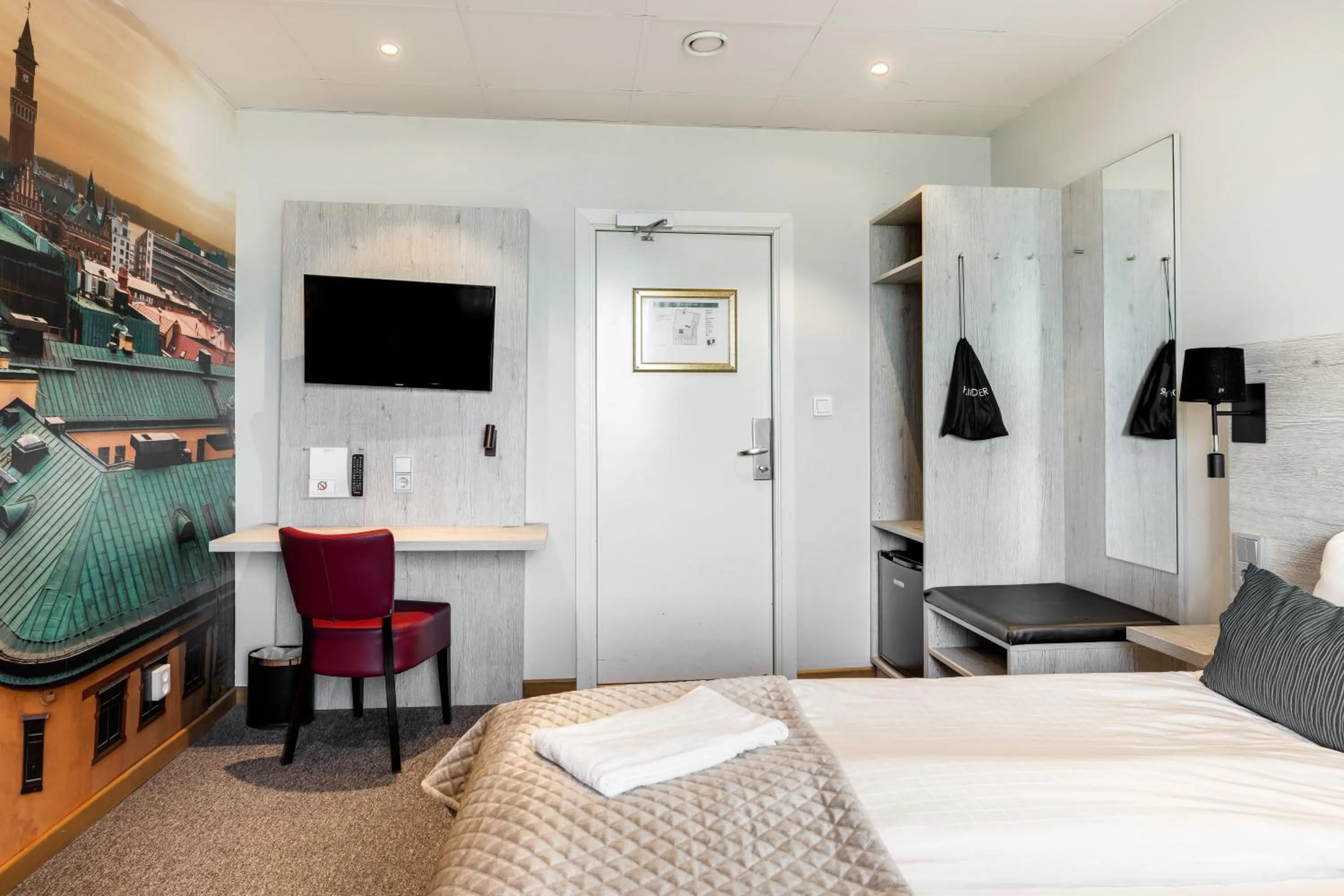 Bed in Dream - Luxury Hostel