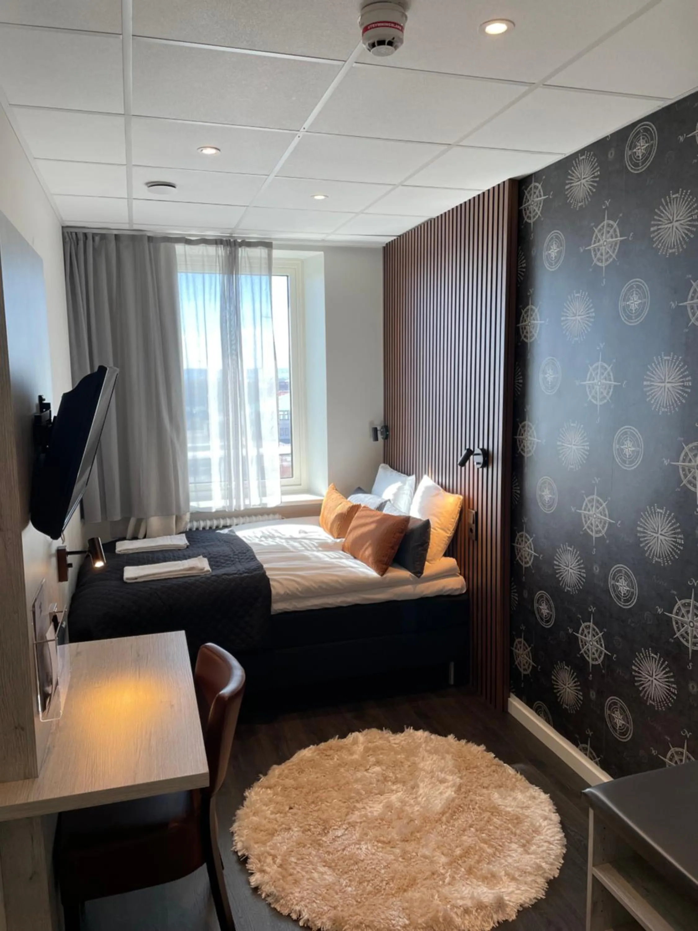 Bed in Dream - Luxury Hostel