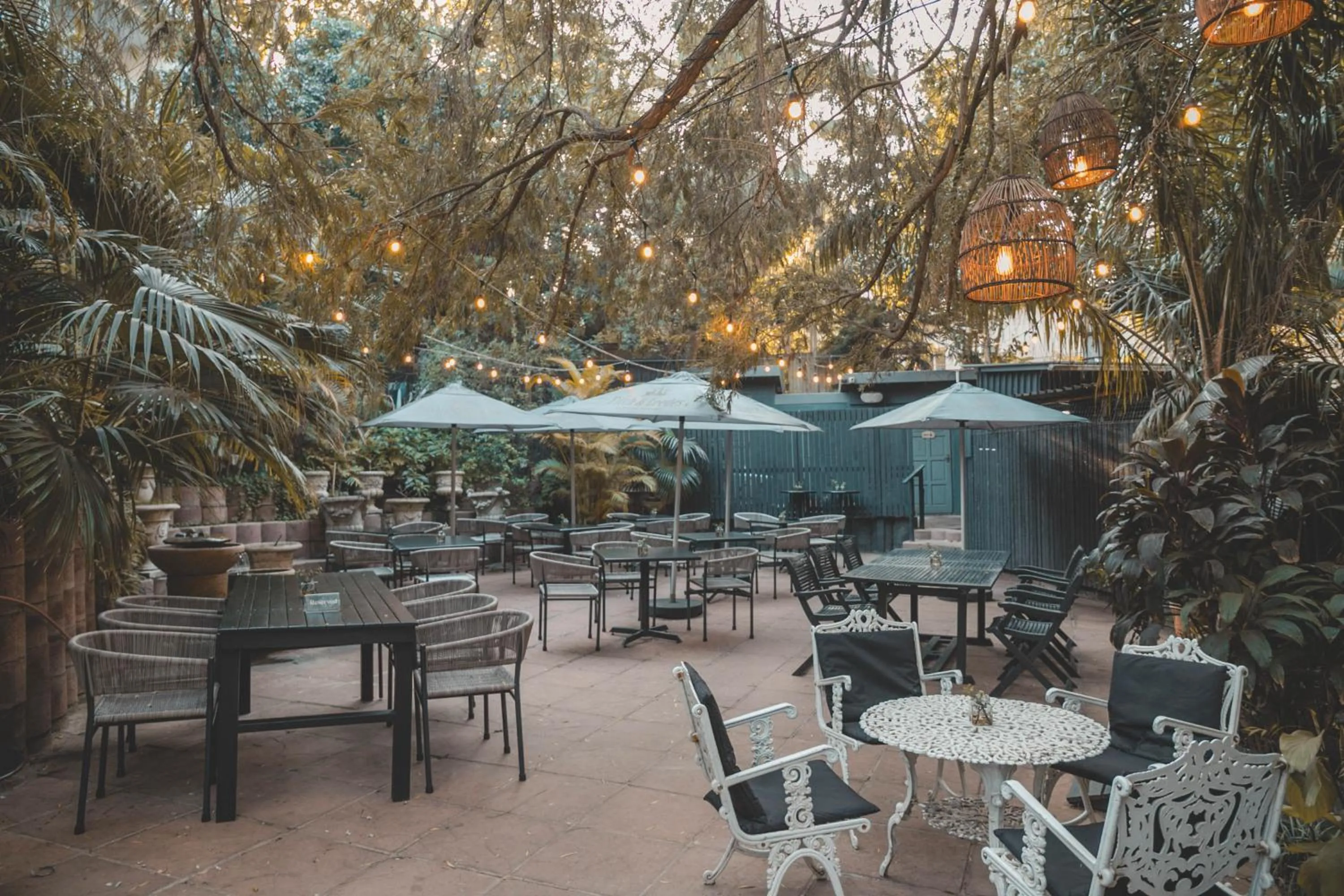 Restaurant/places to eat in Beside Still Waters Boutique Hotel