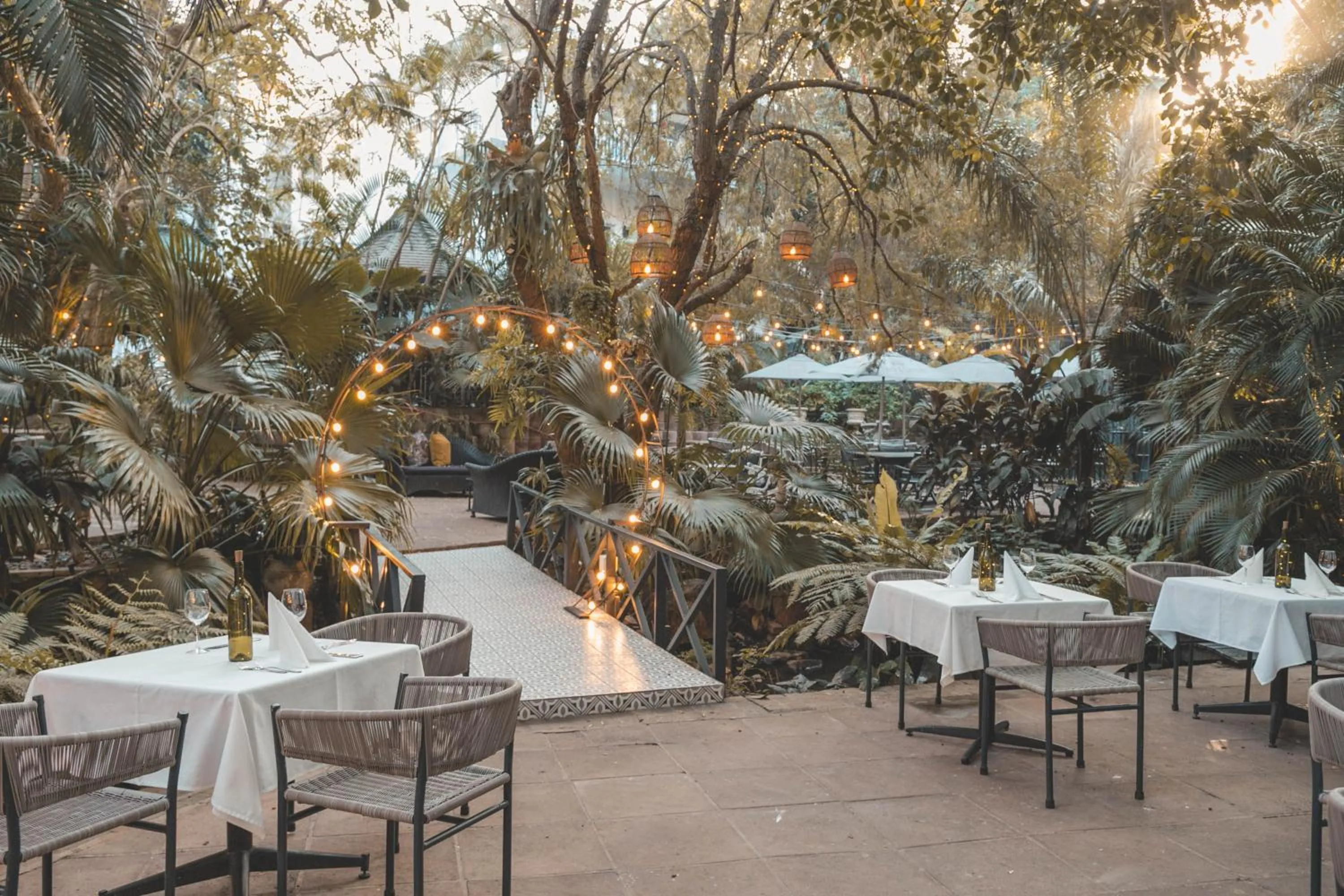 Restaurant/places to eat in Beside Still Waters Boutique Hotel