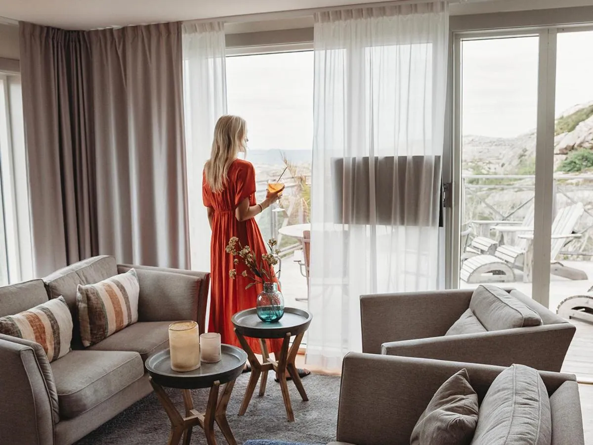 People in Smögens Hafvsbad