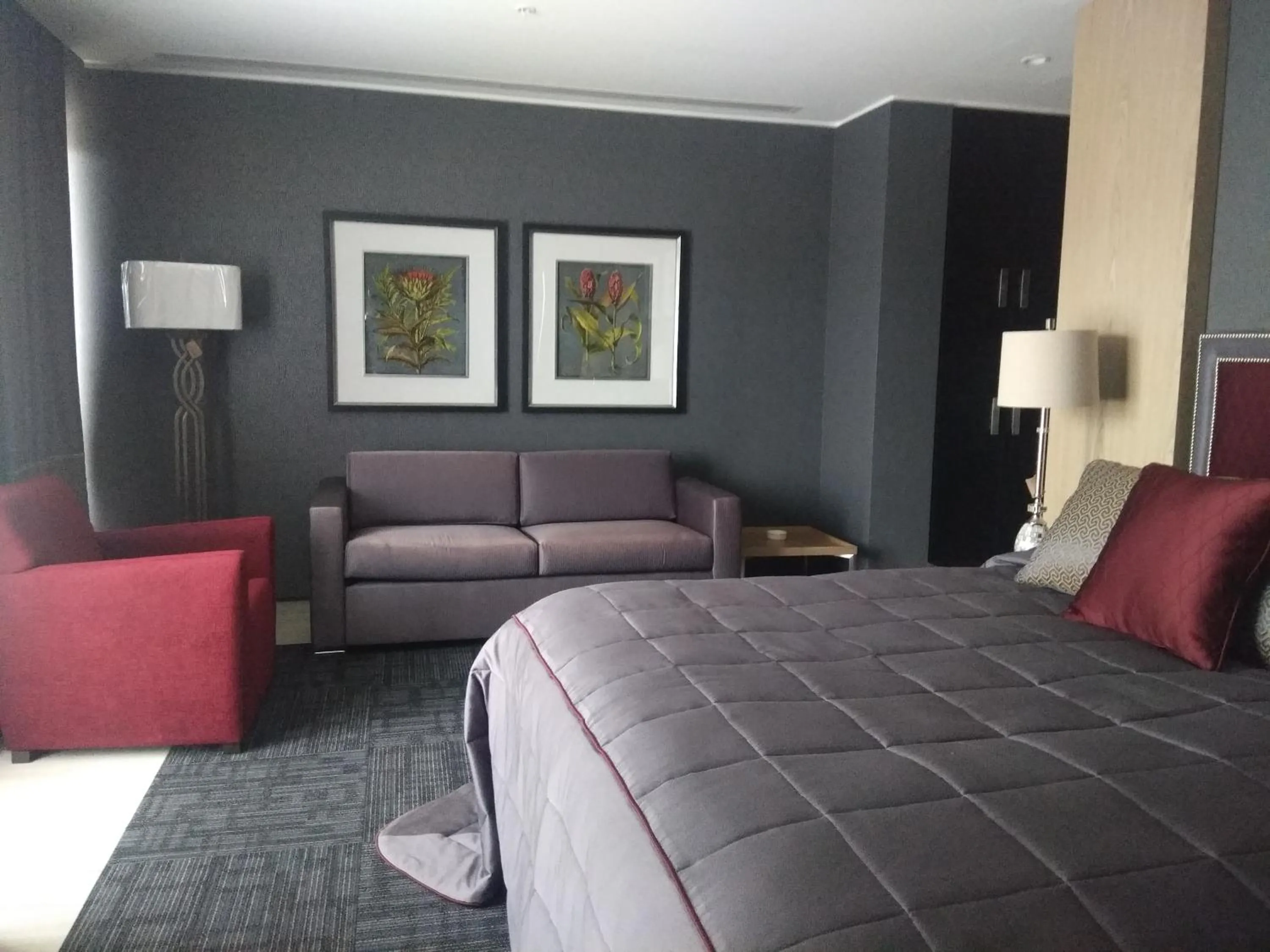 Photo of the whole room, Bed in Mia City Hotel