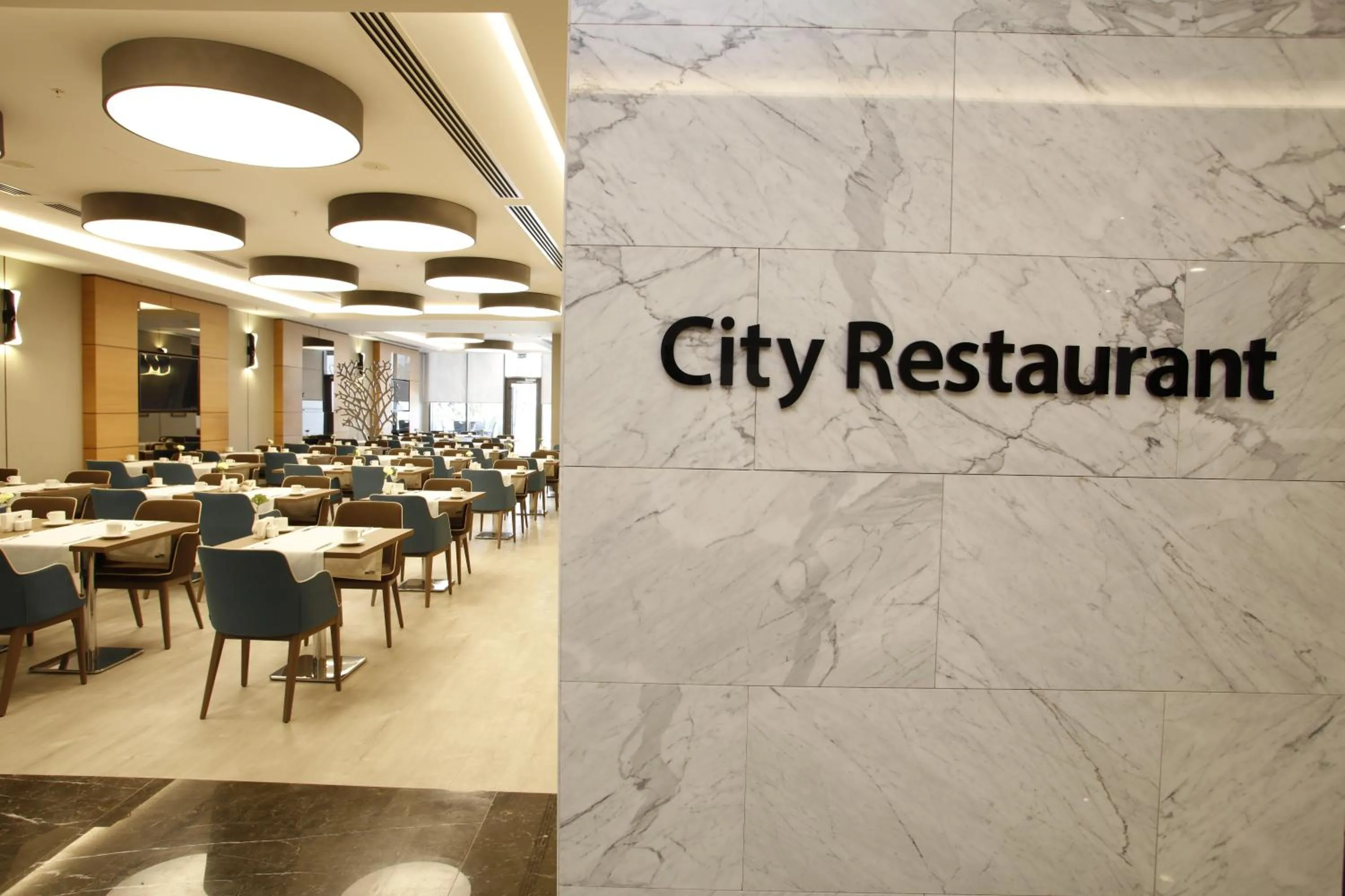 Restaurant/places to eat in Mia City Hotel
