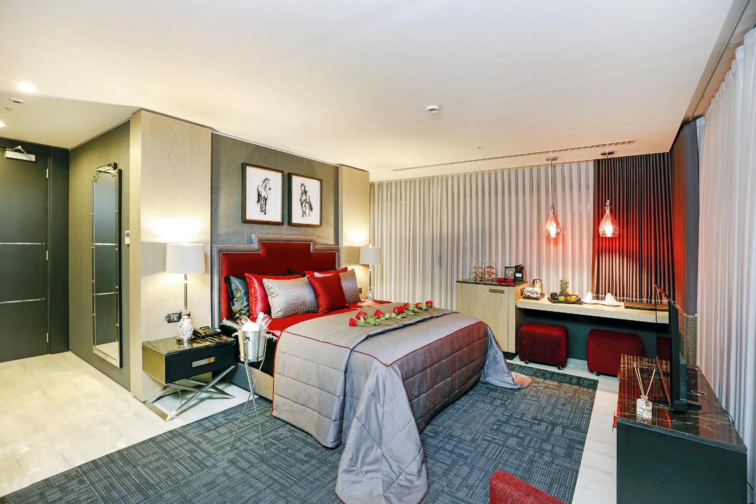 Bed in Mia City Hotel