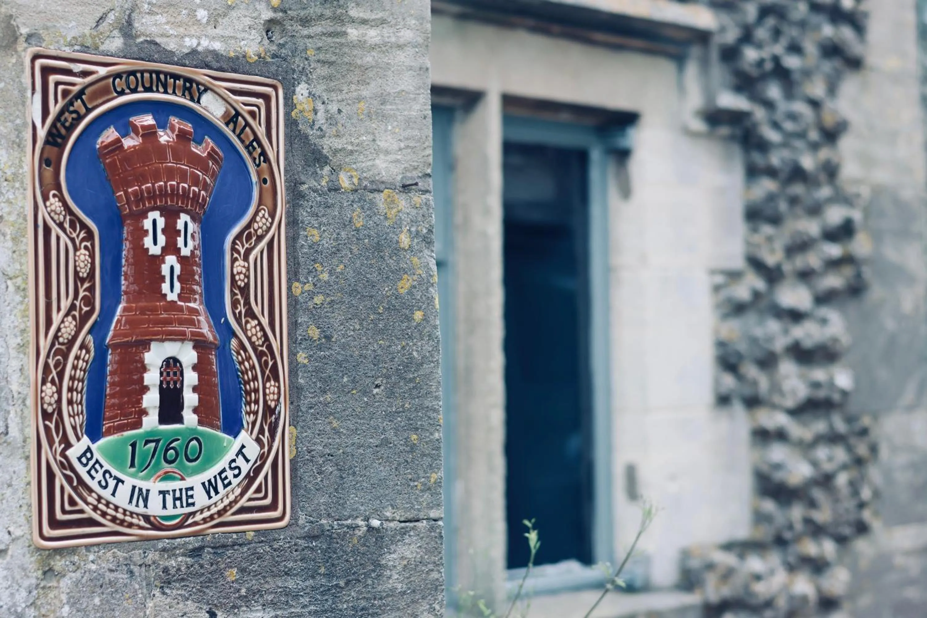 Logo/Certificate/Sign in The Ragged Cot