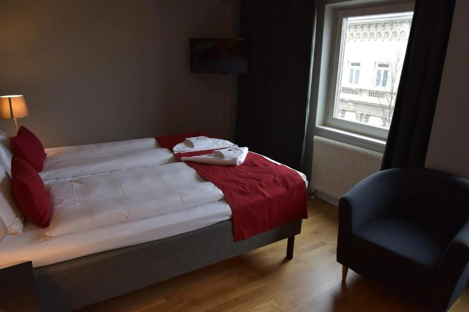 Photo of the whole room, Bed in City Hotel