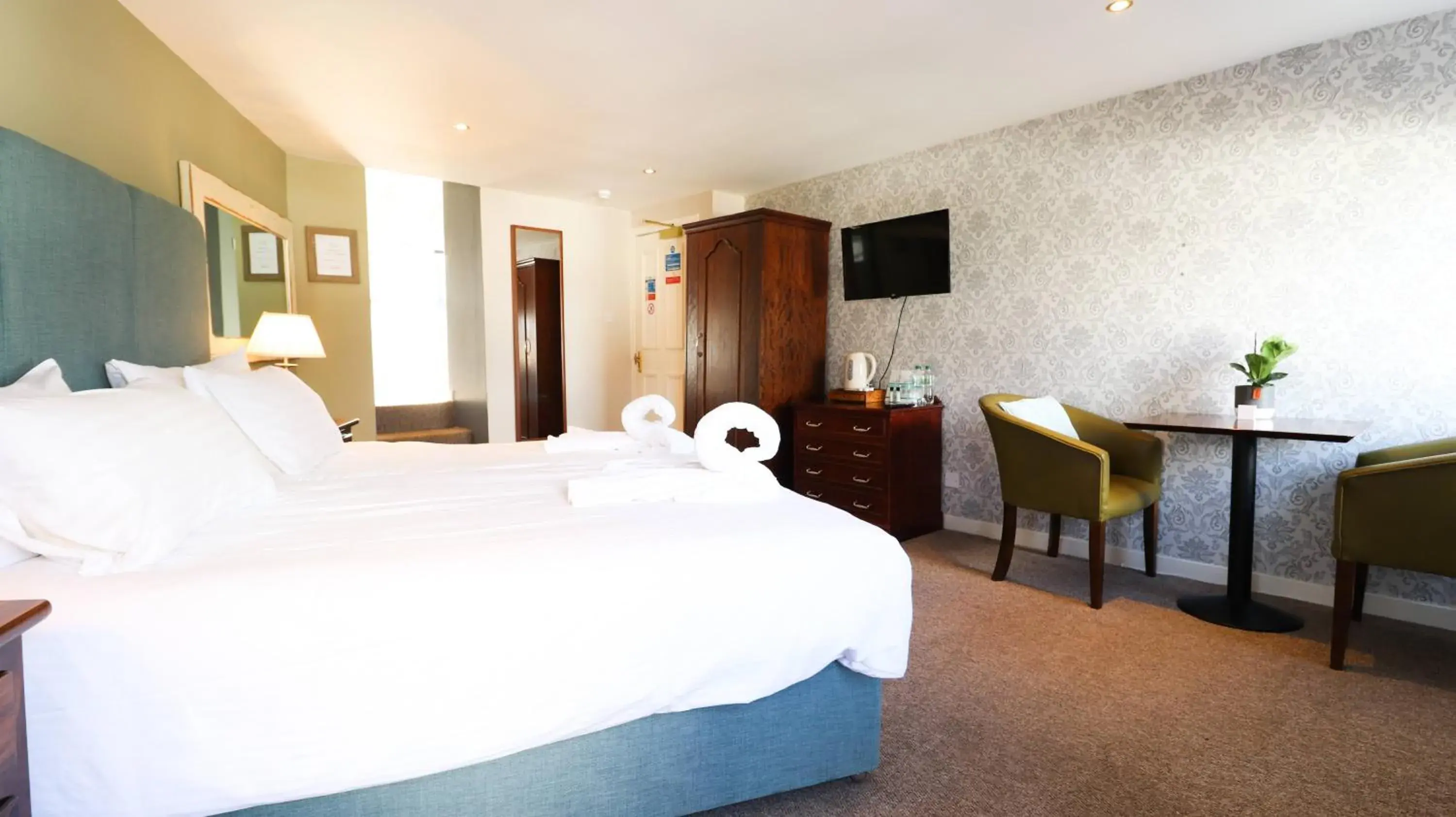 Superior Double or Twin Room in The Inn at Kippen Superior Double or Twin Room in The Inn at Kippen