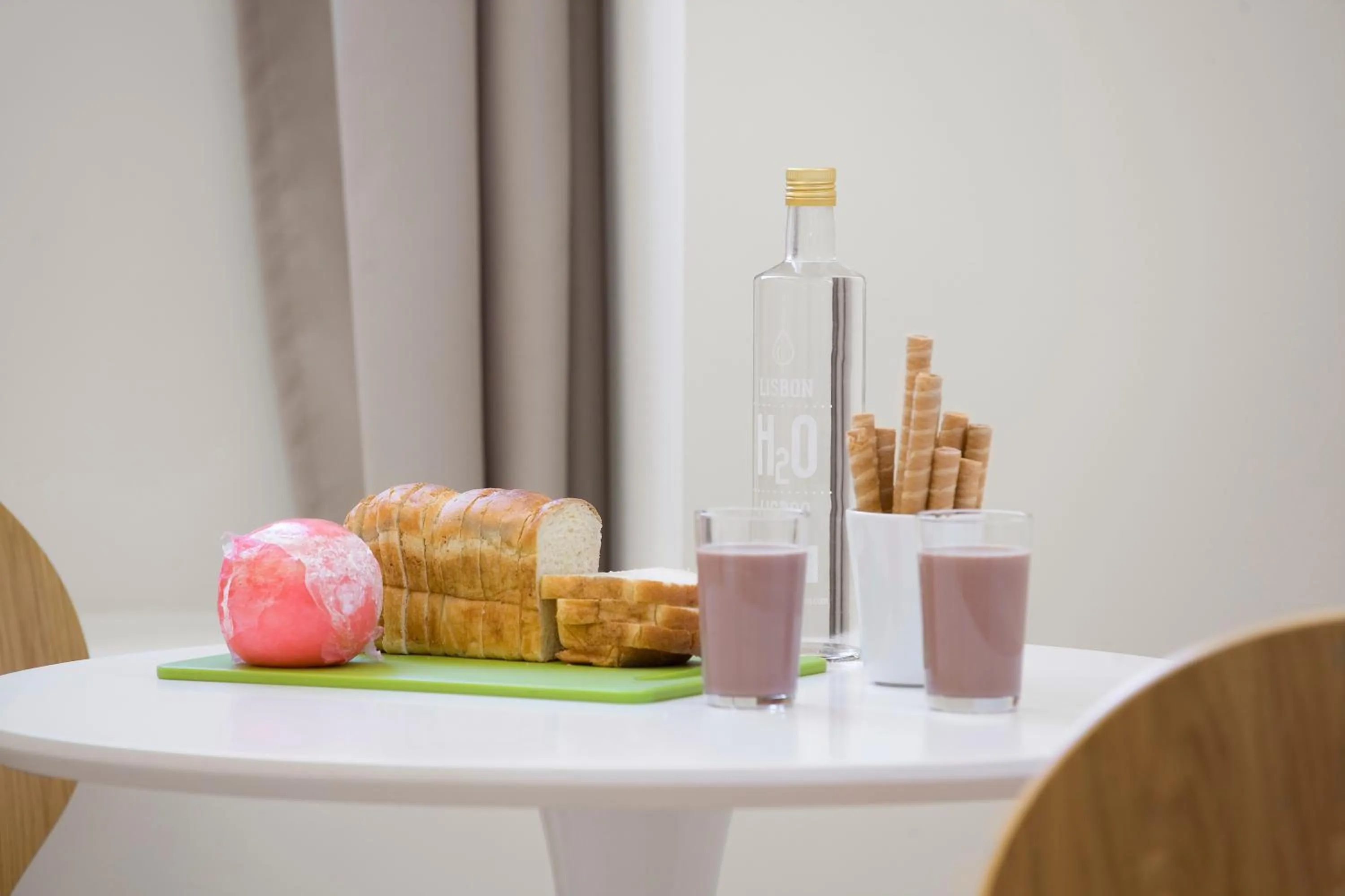 Kitchen or kitchenette in Ascensor da Bica - Lisbon Serviced Apartments