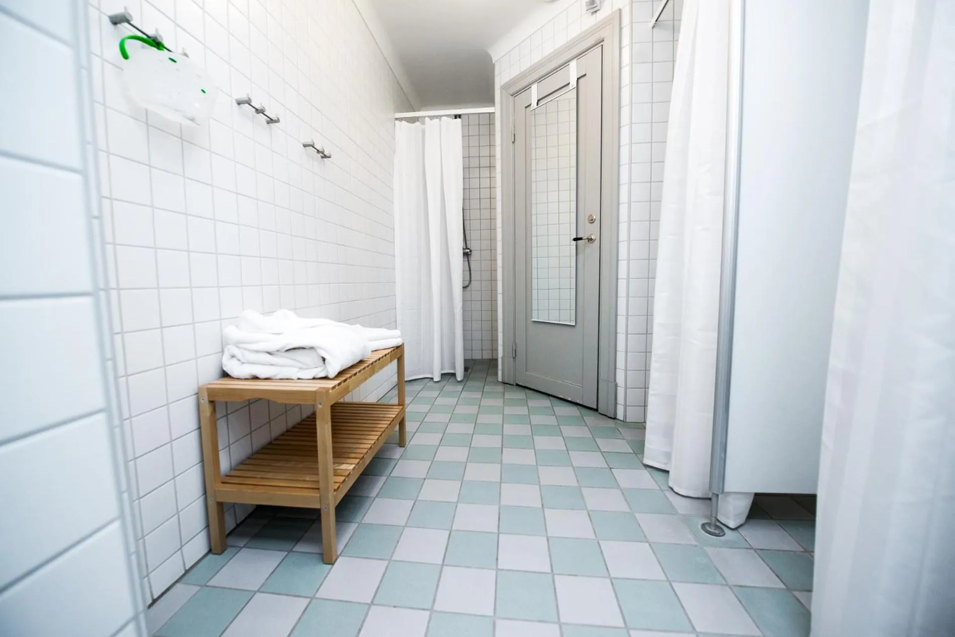 Shower in Hotell Gamla Fängelset