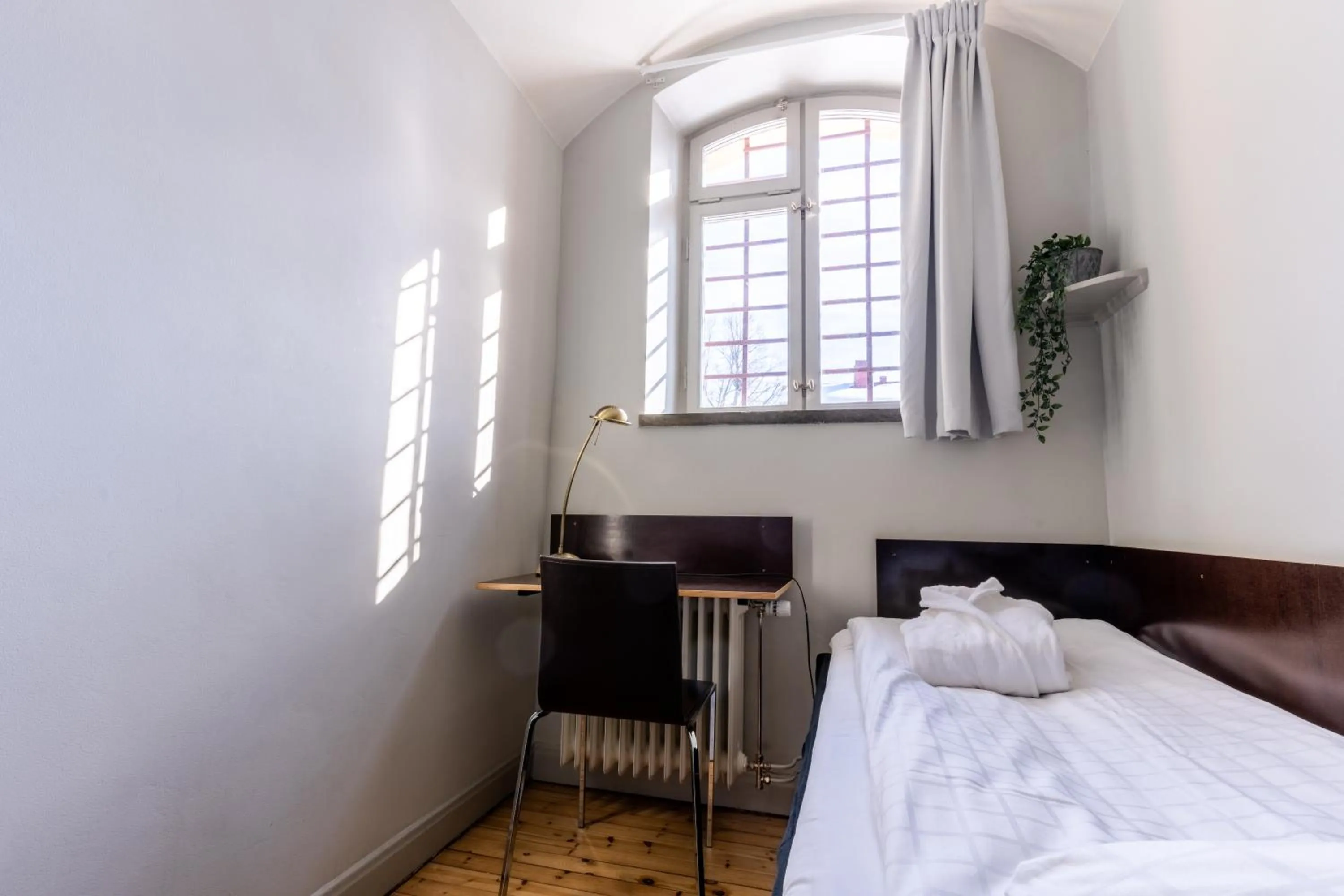 Bedroom, Bed in Hotell Gamla Fängelset