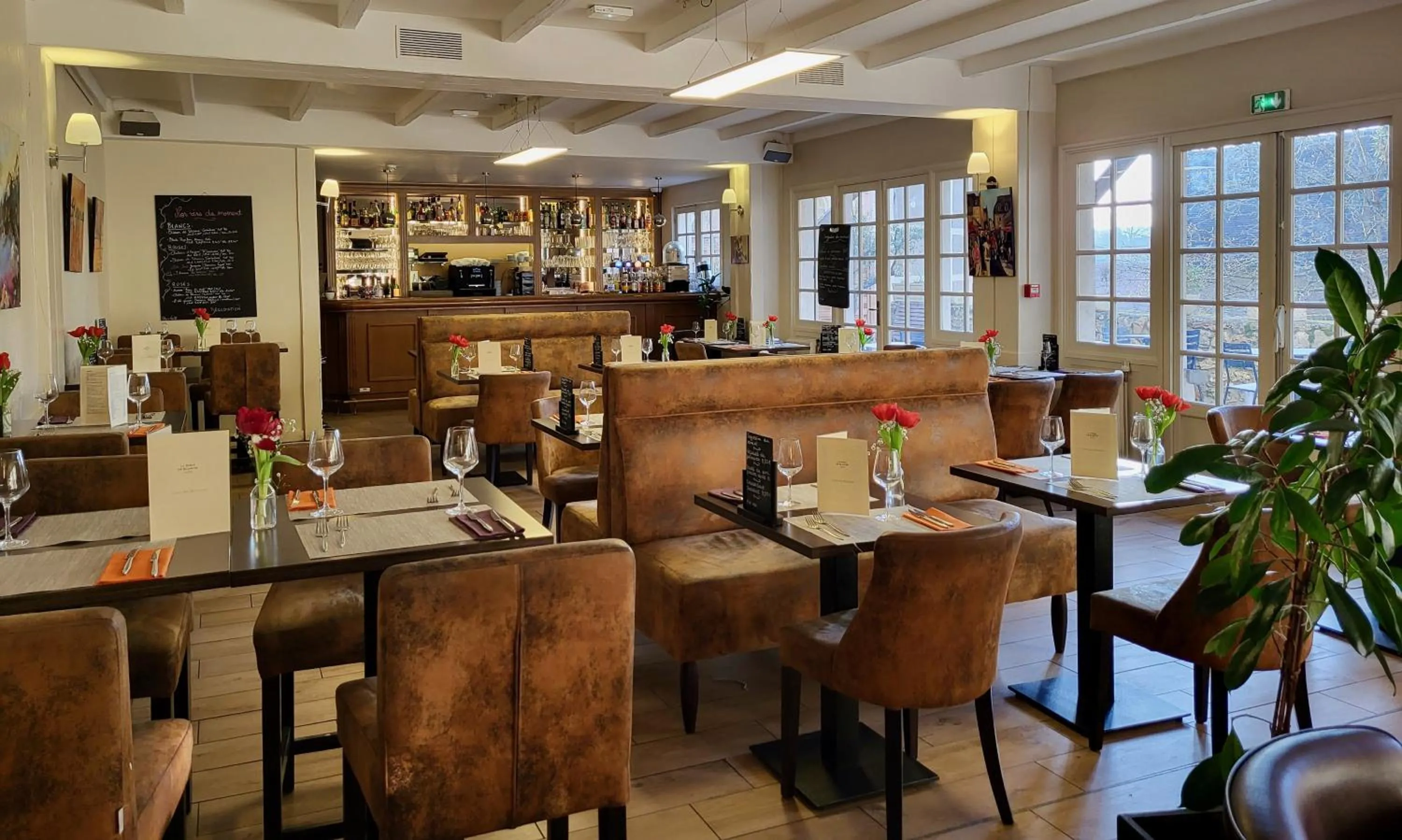 Restaurant/places to eat in Best Western Blanche de Castille Dourdan