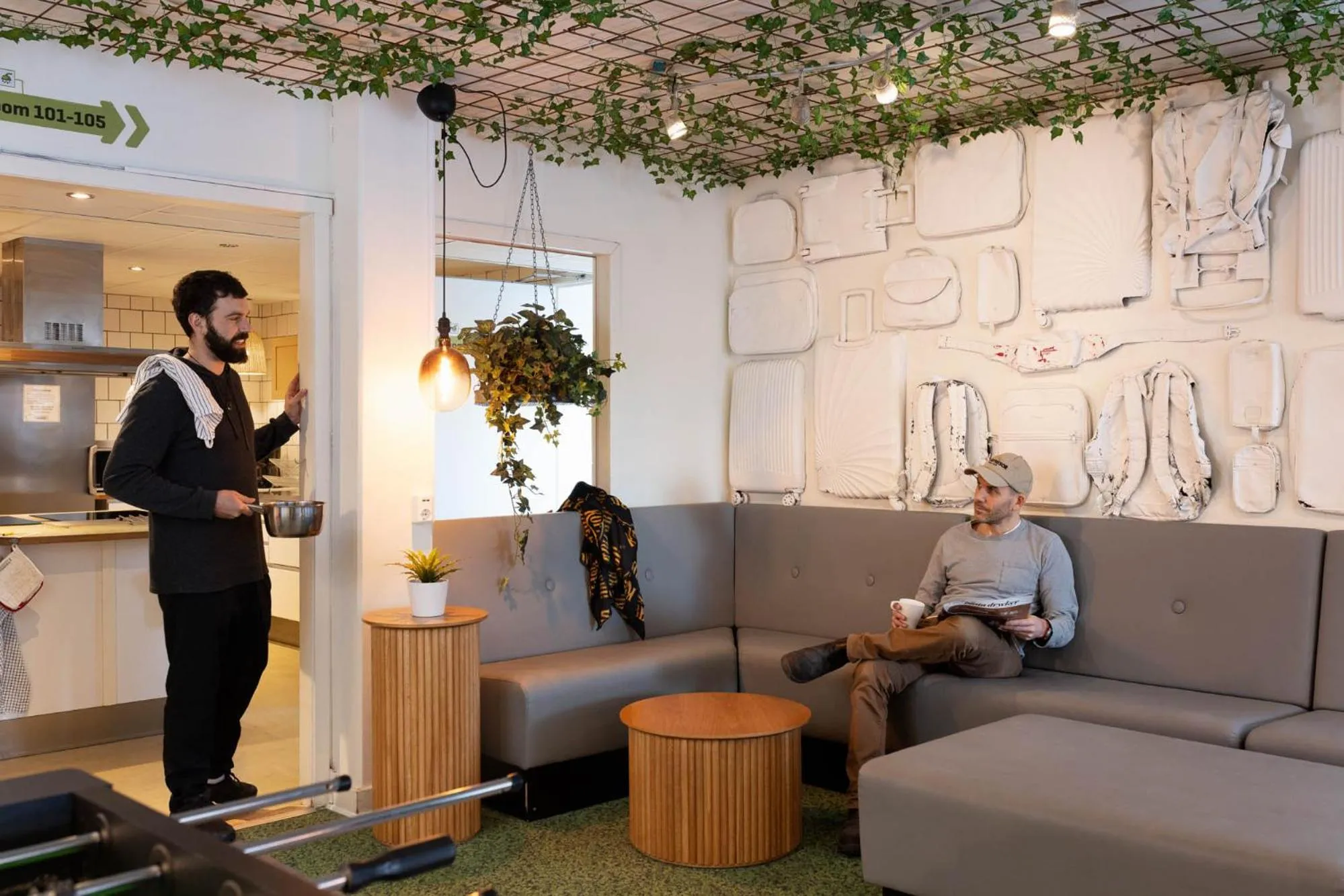 Dining area in Slottsskogens Hostel