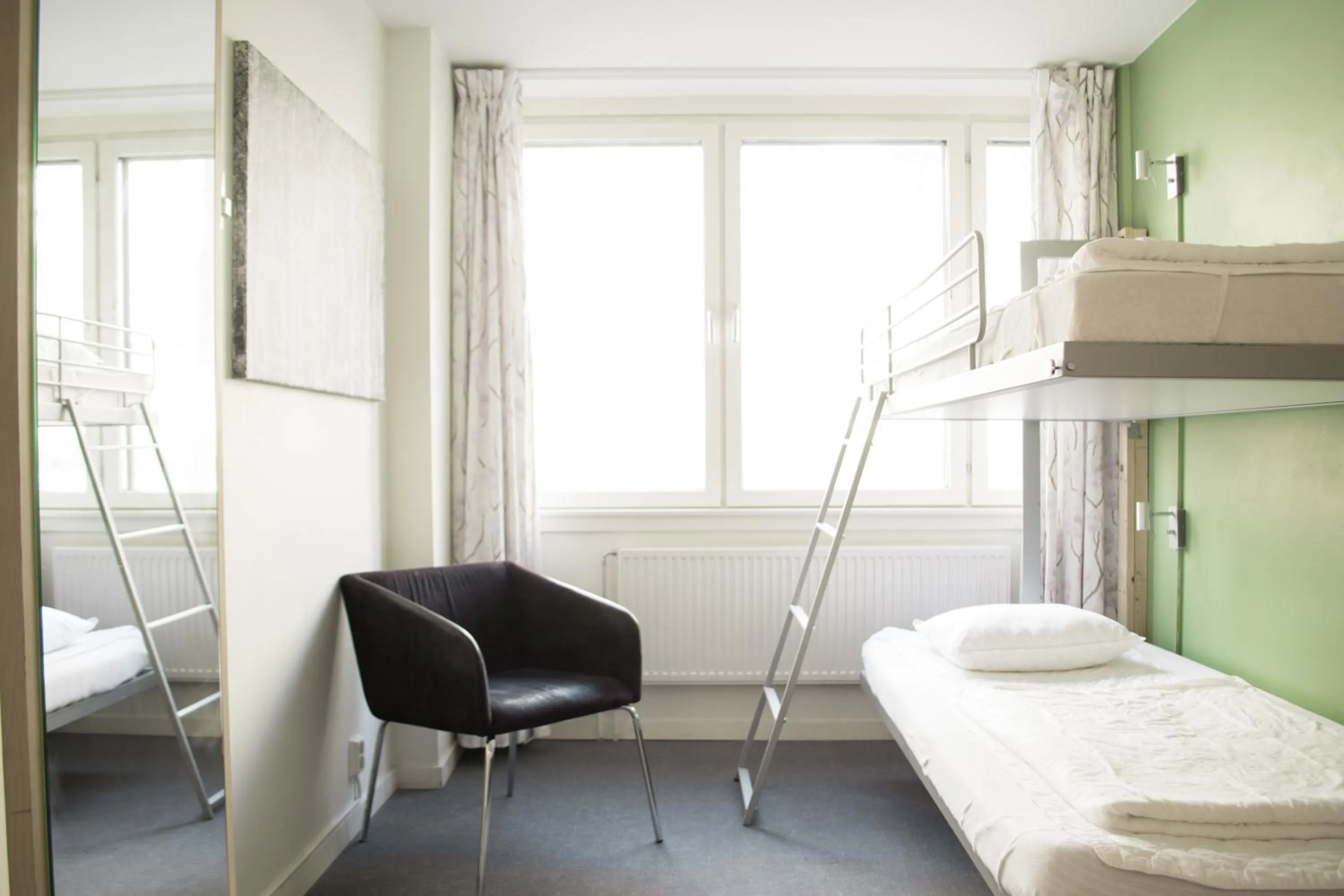 Day, Bed in Slottsskogens Hostel