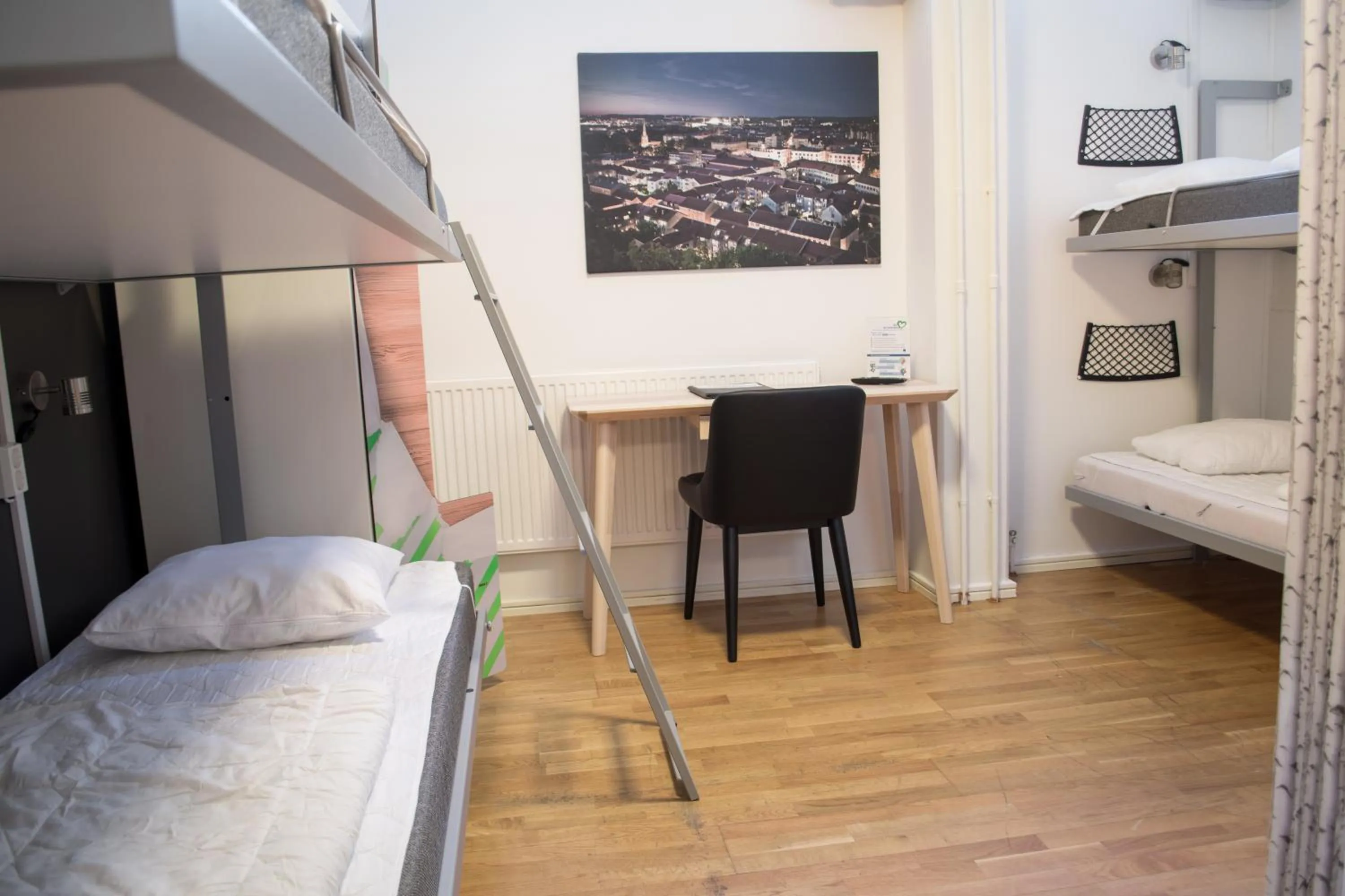 Day, Bed in Slottsskogens Hostel