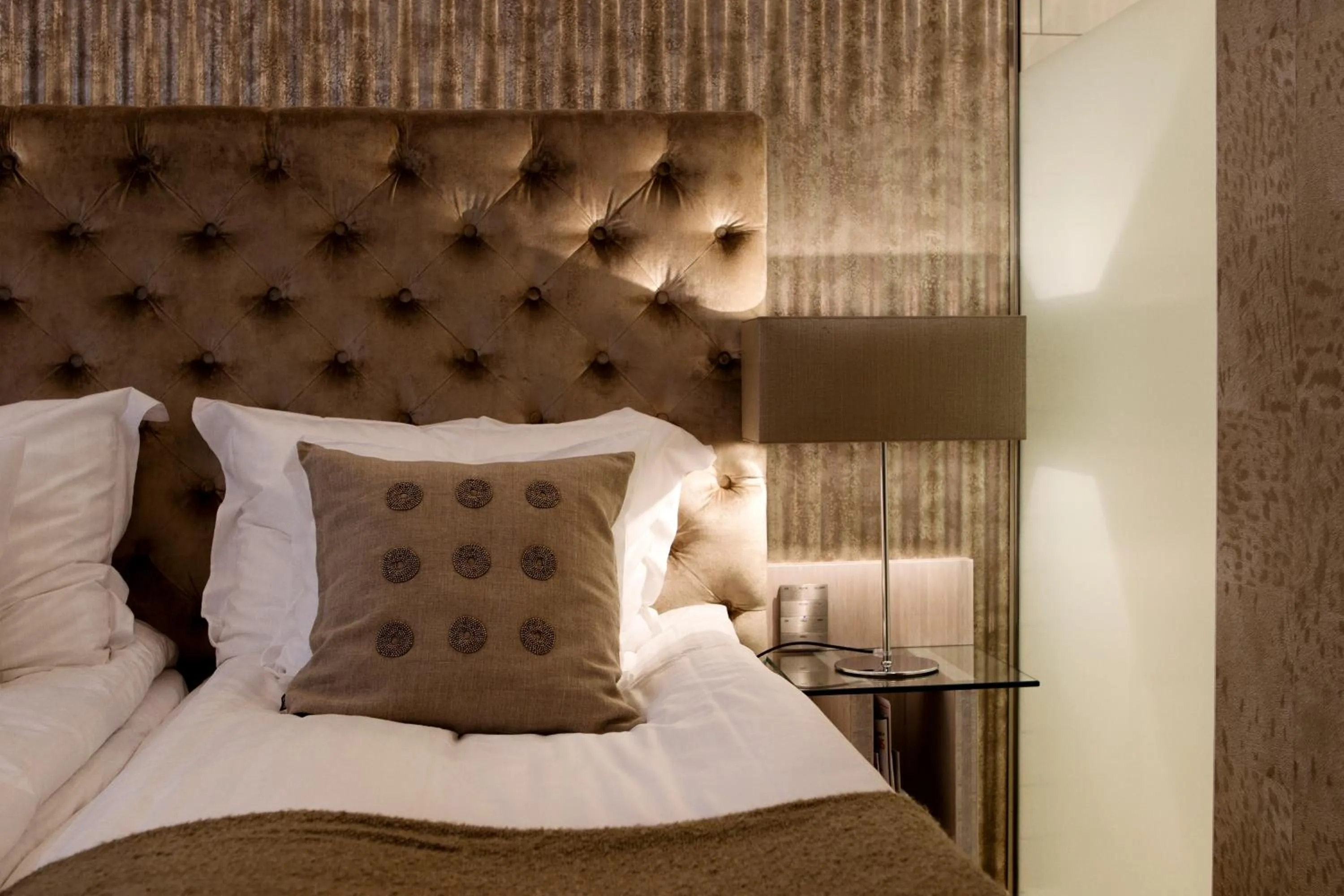 Bed in Varbergs Stadshotell & Asia Spa