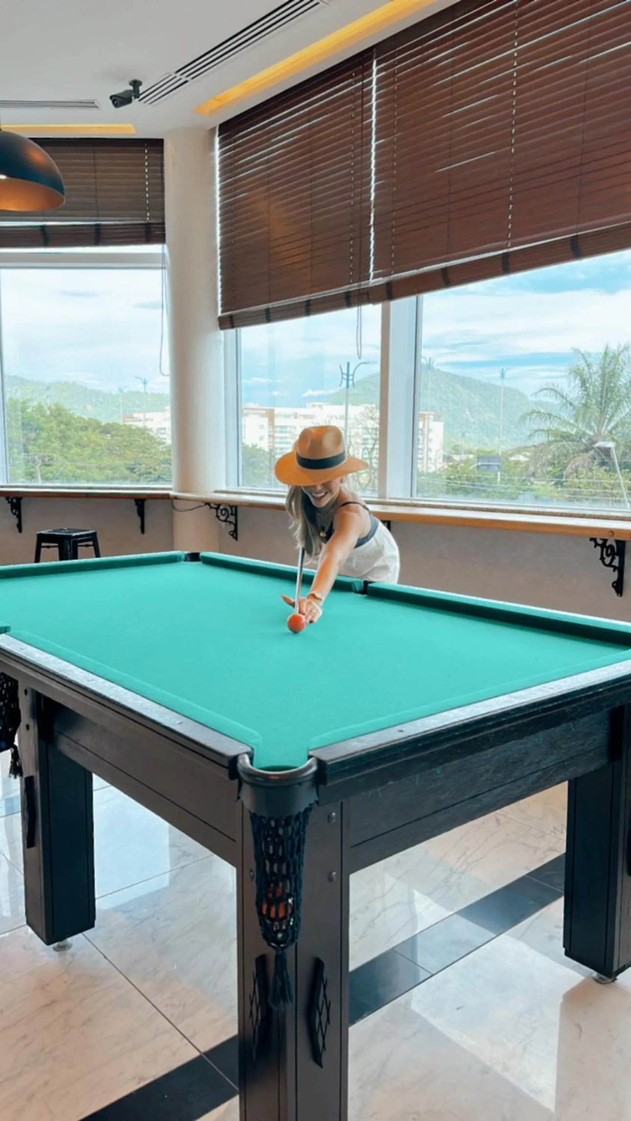 Entertainment in eSuites Hotel Recreio Shopping