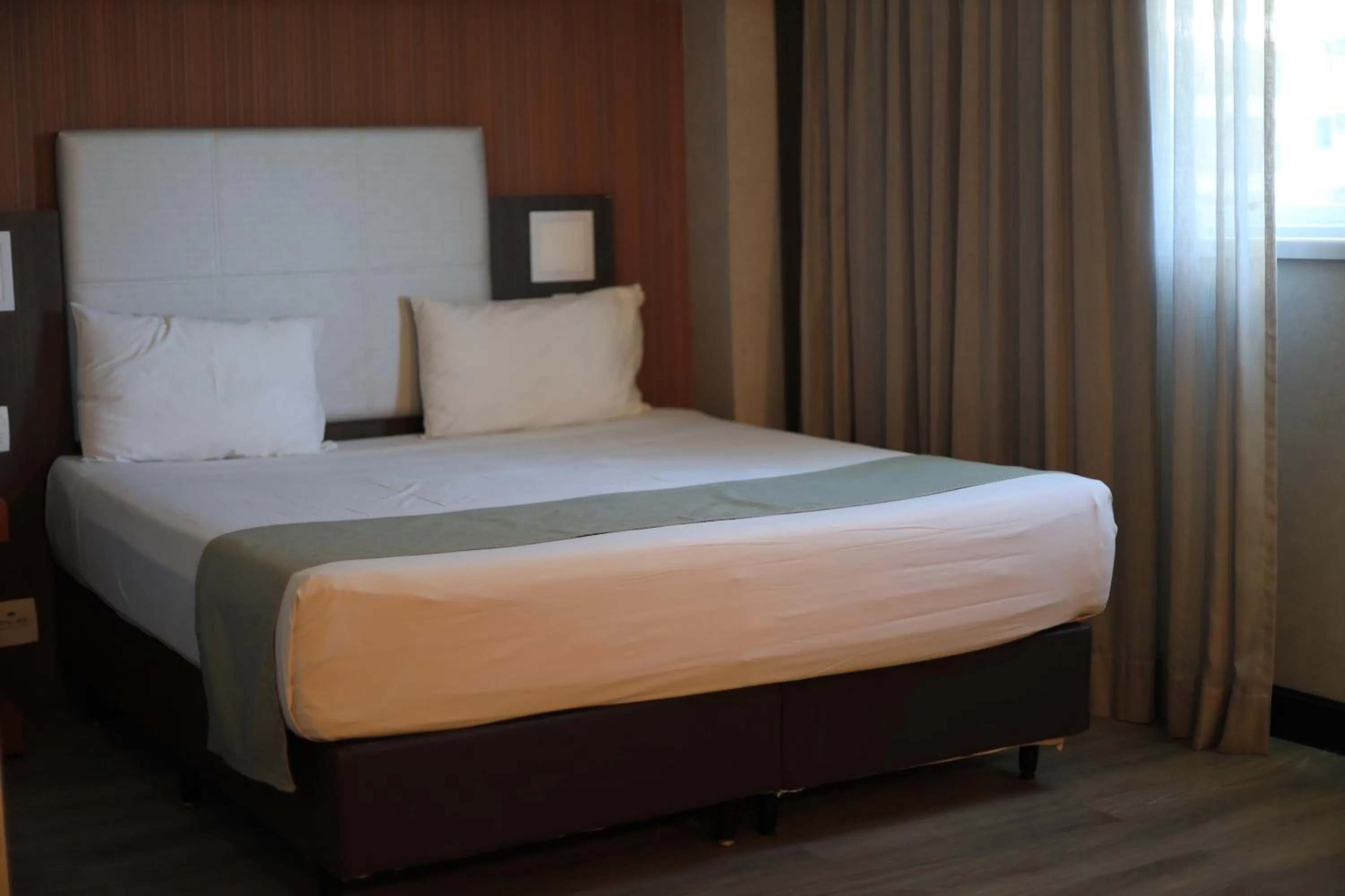 Bed in eSuites Hotel Recreio Shopping