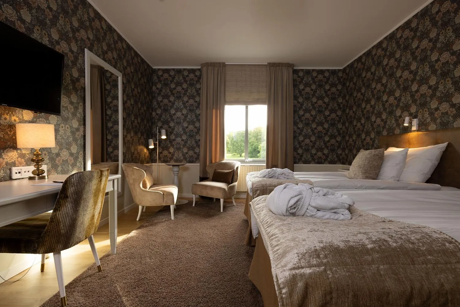 Property building, Bed in Bergendal