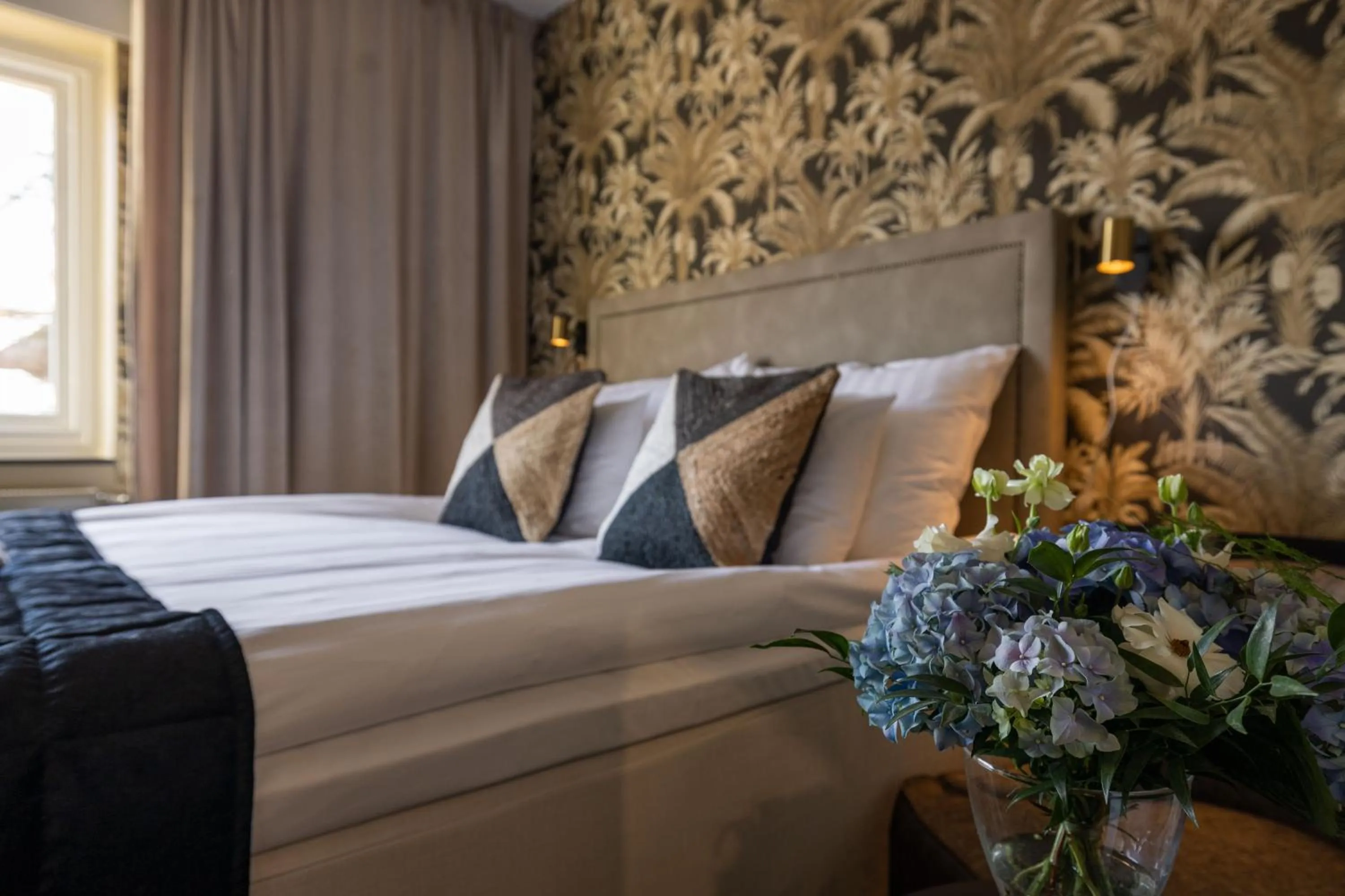 Property building, Bed in Bergendal