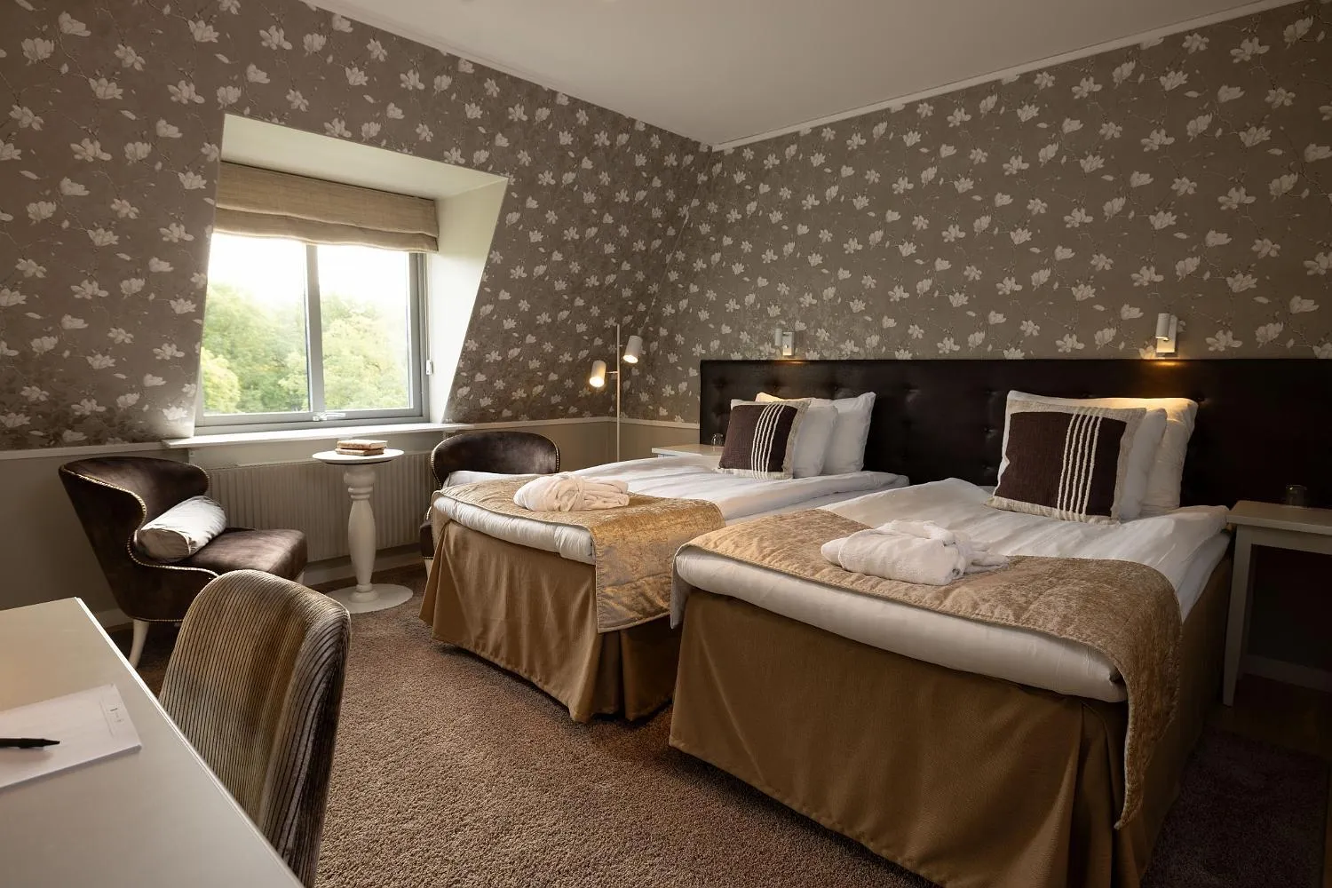 Property building, Bed in Bergendal