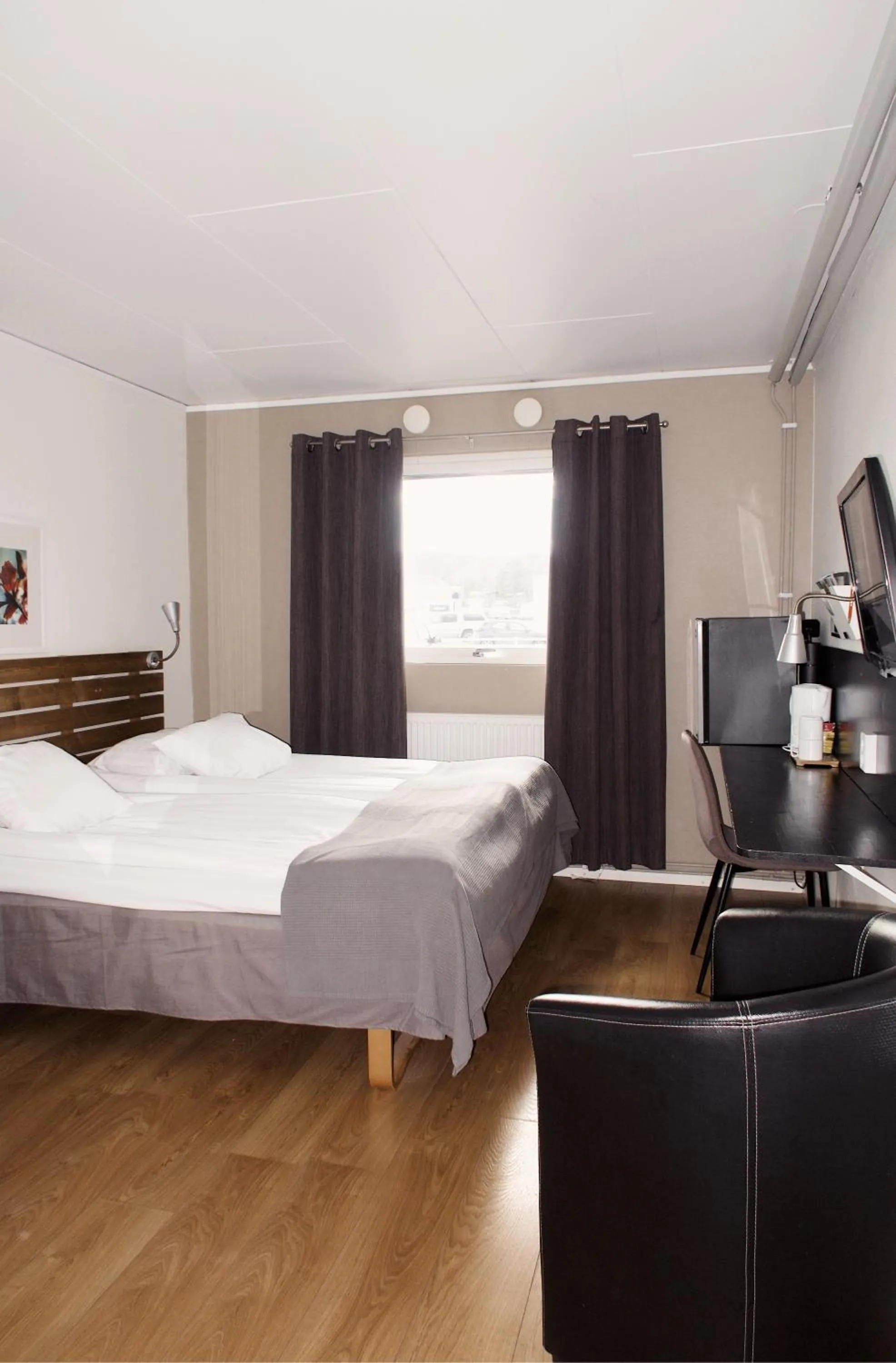 Bed in Hotel E-10 by First