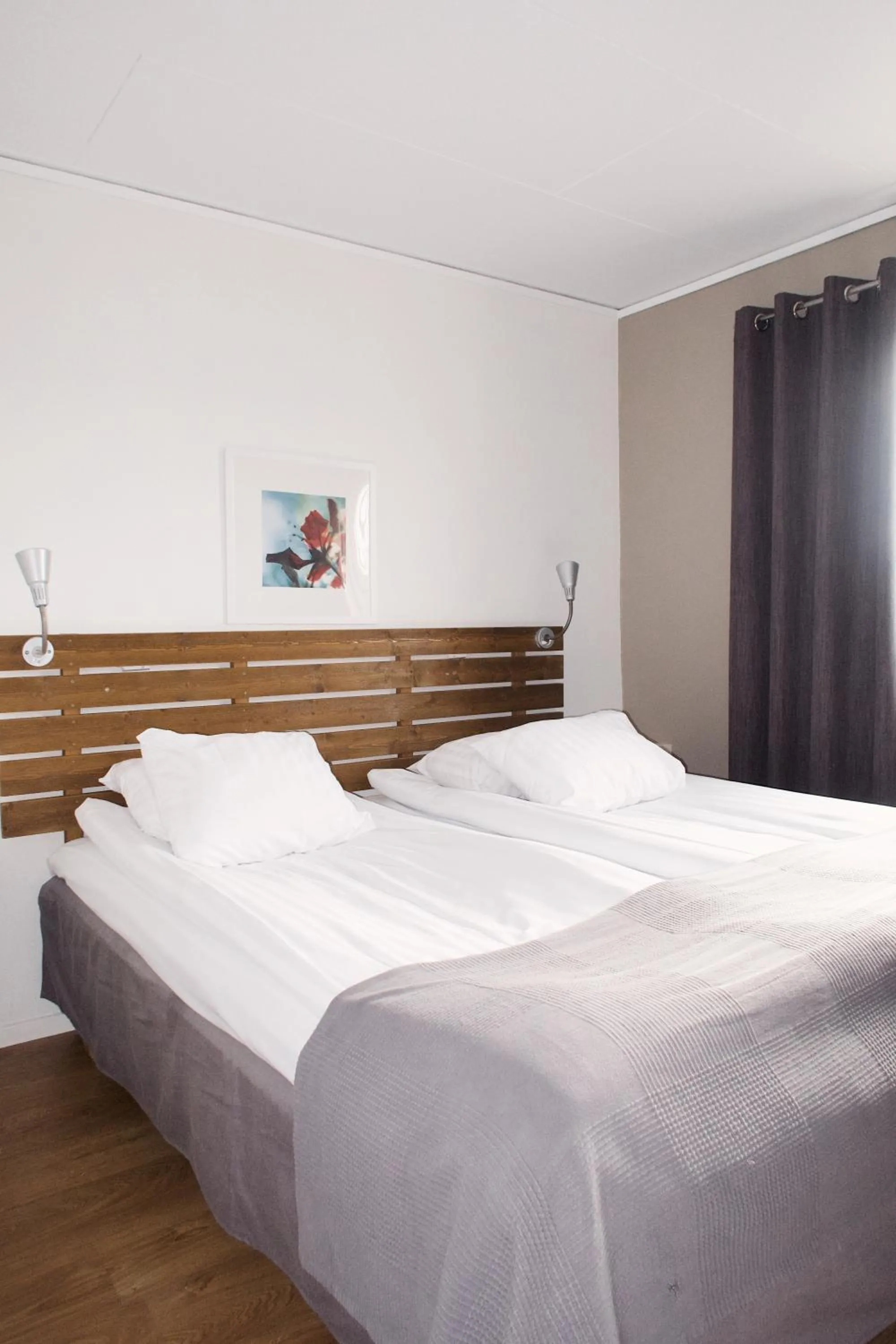 Bed in Hotel E-10 by First